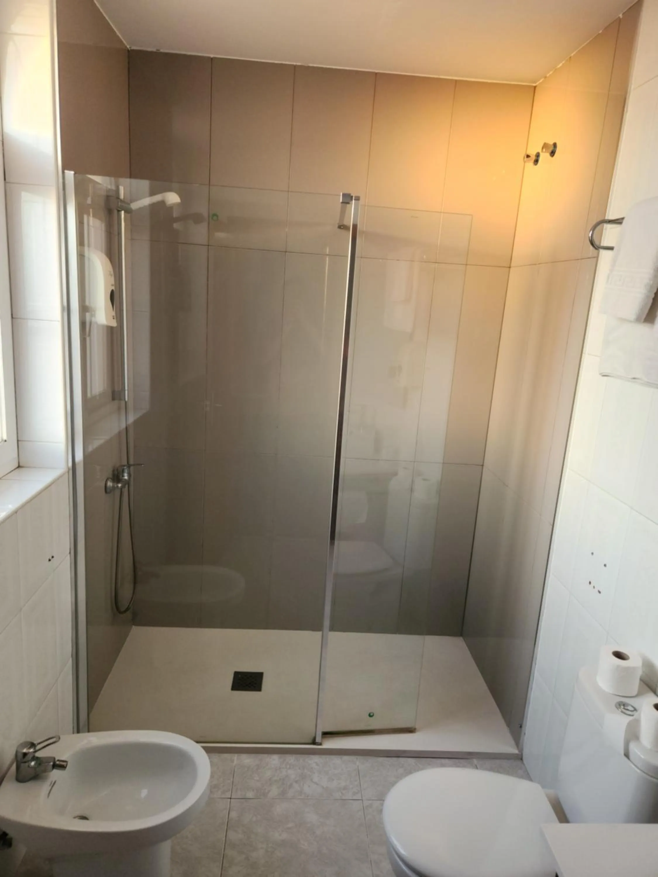 Bathroom in Hotel Frijon