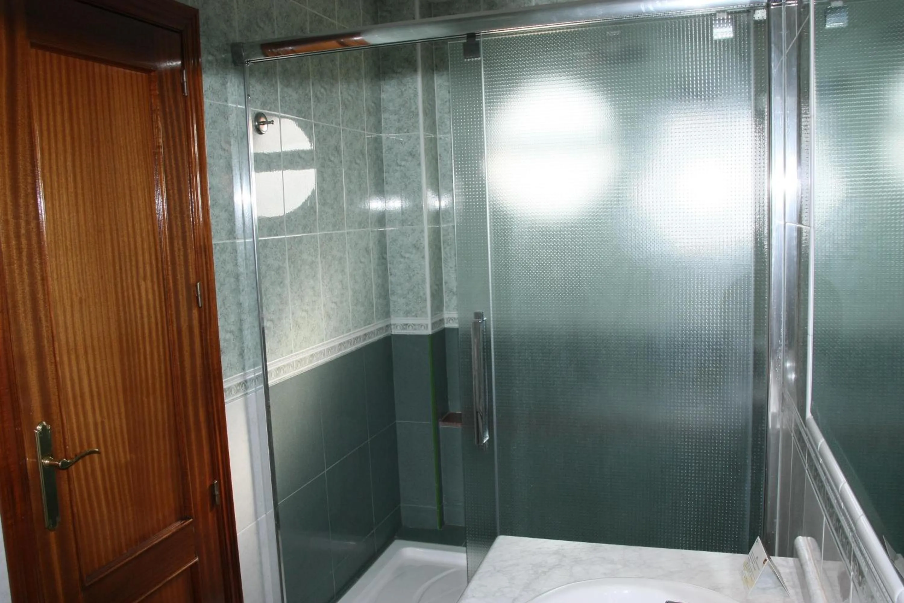 Bathroom in Hotel Frijon