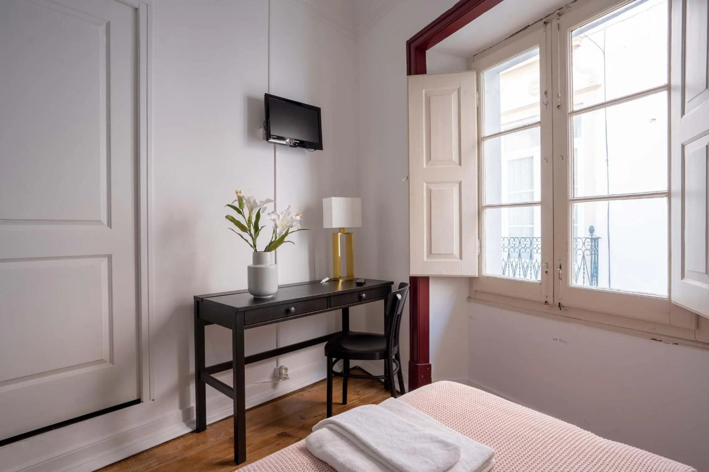 Day, Bed in Burgos Guest House