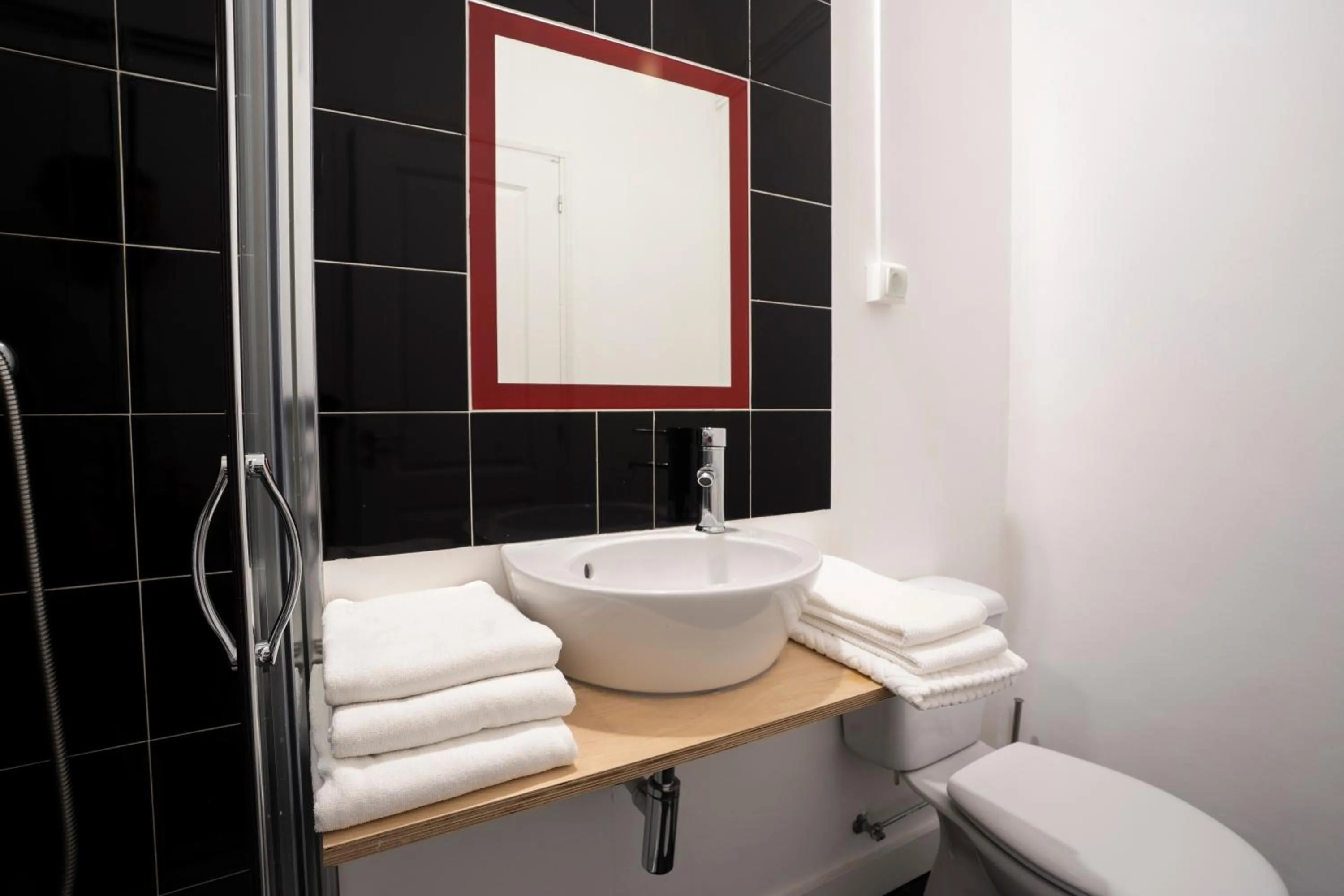 Bathroom in Burgos Guest House