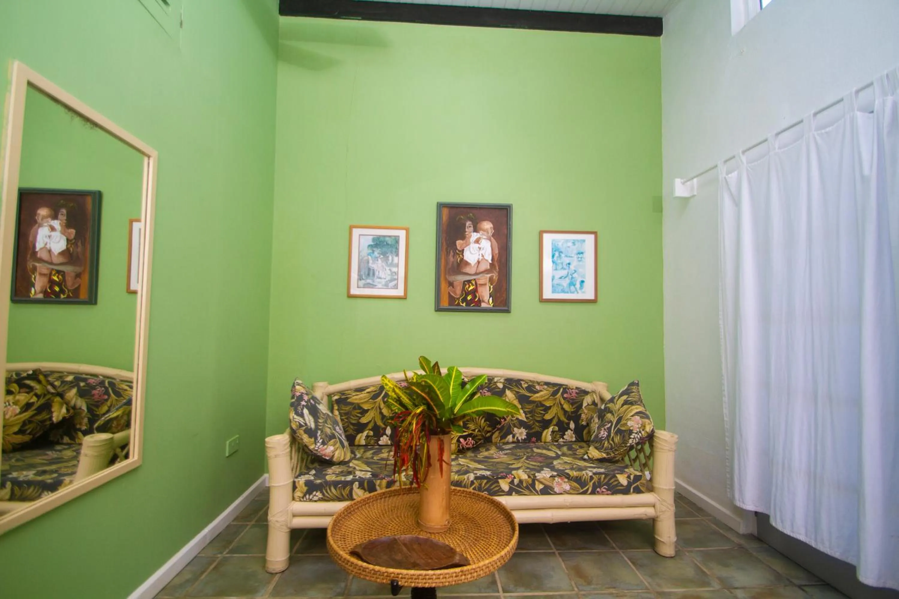 Seating area in Bequia Beachfront Villas