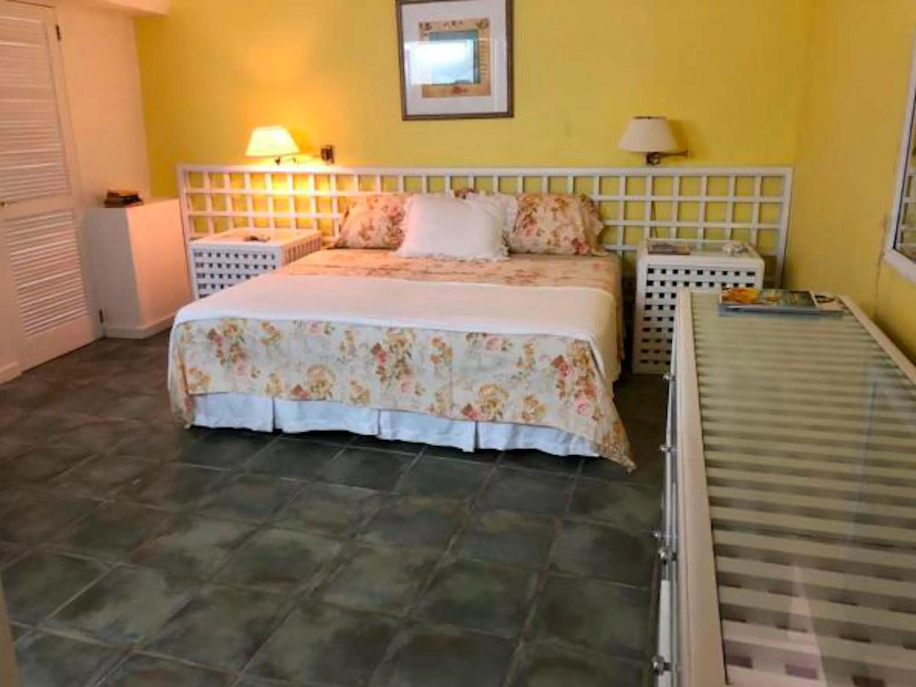 Bed in Bequia Beachfront Villas