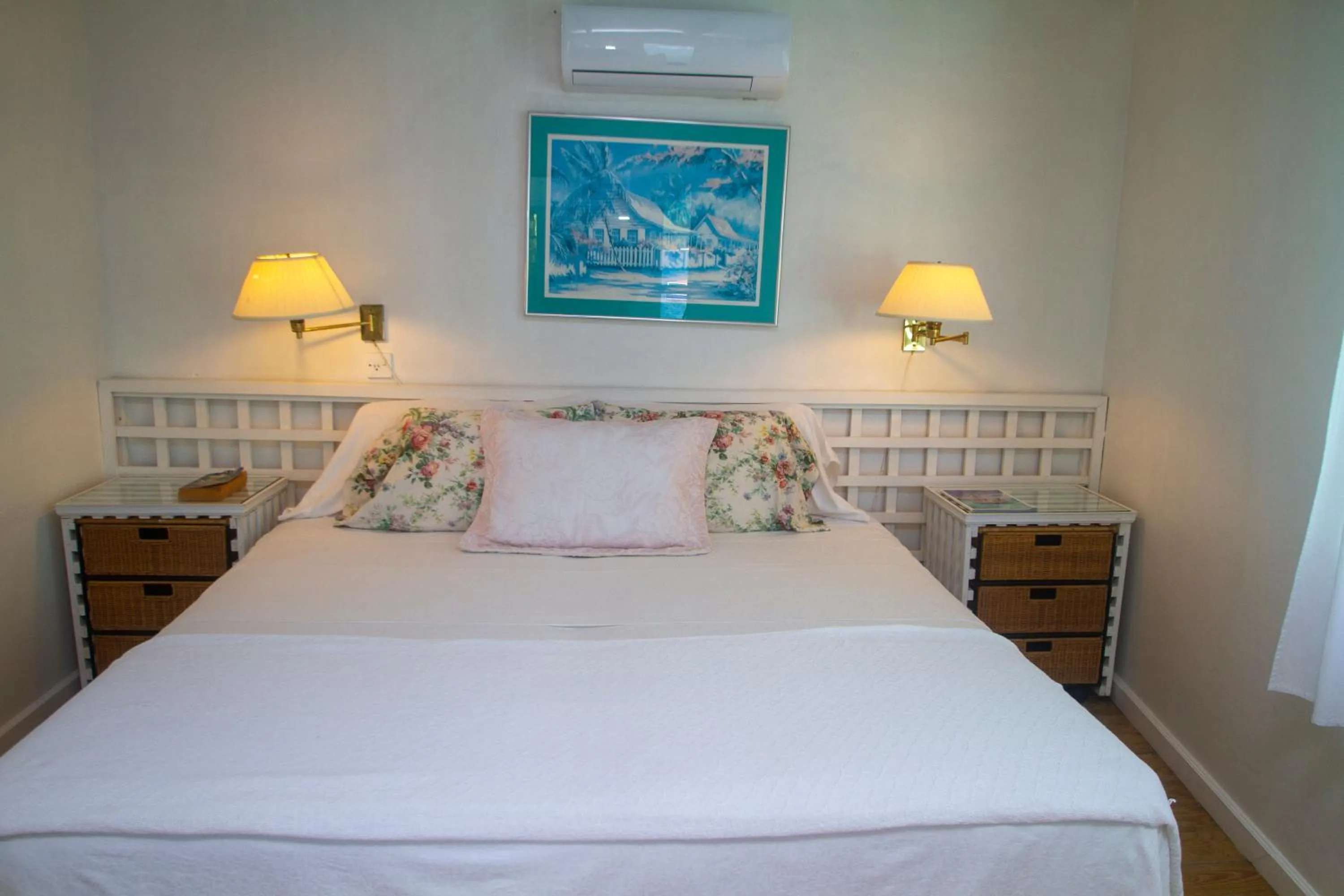 Bed in Bequia Beachfront Villas