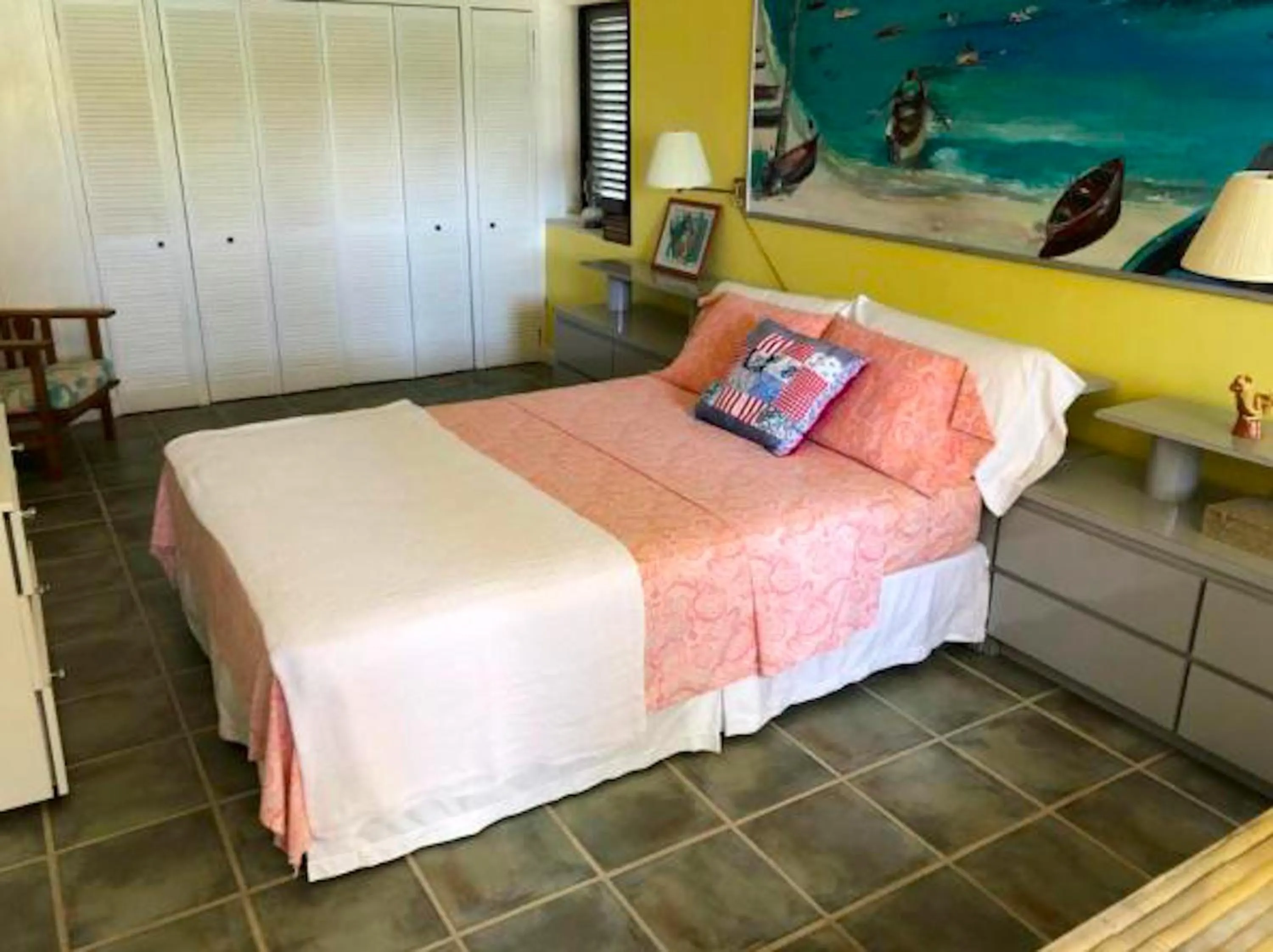 Bed in Bequia Beachfront Villas
