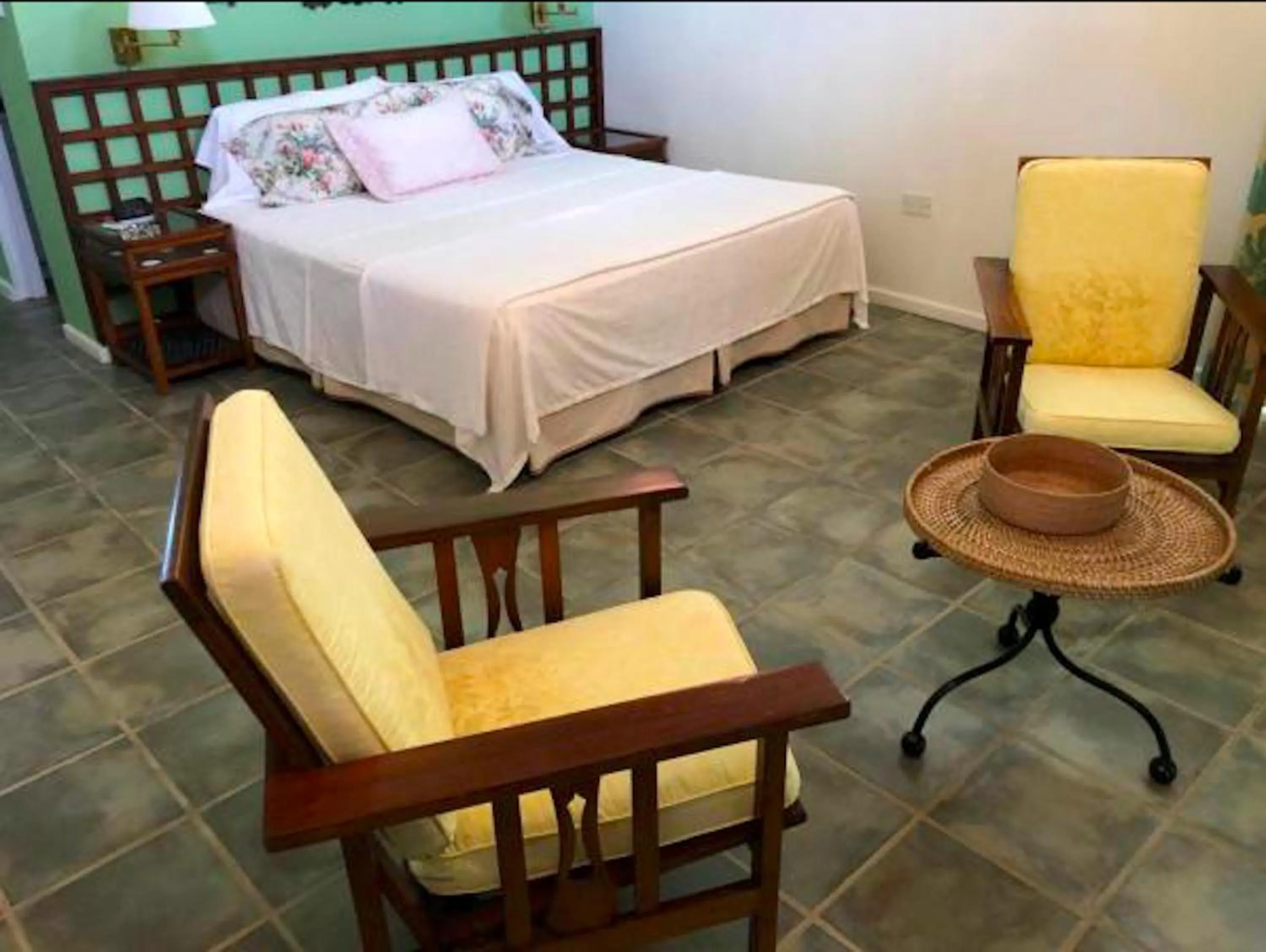 Photo of the whole room, Bed in Bequia Beachfront Villas