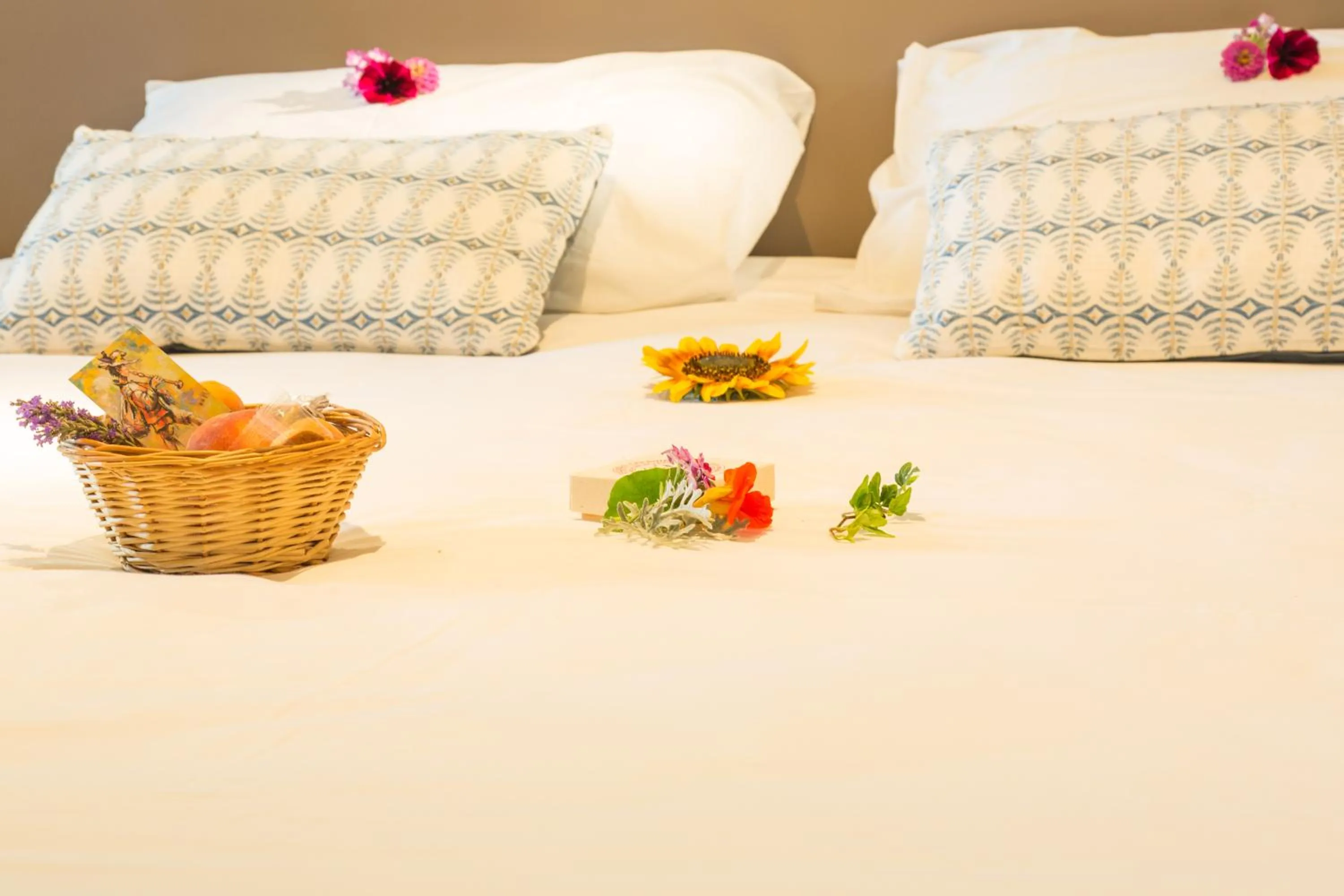 Bed in Hôtel Le Troubadour à Rocamadour