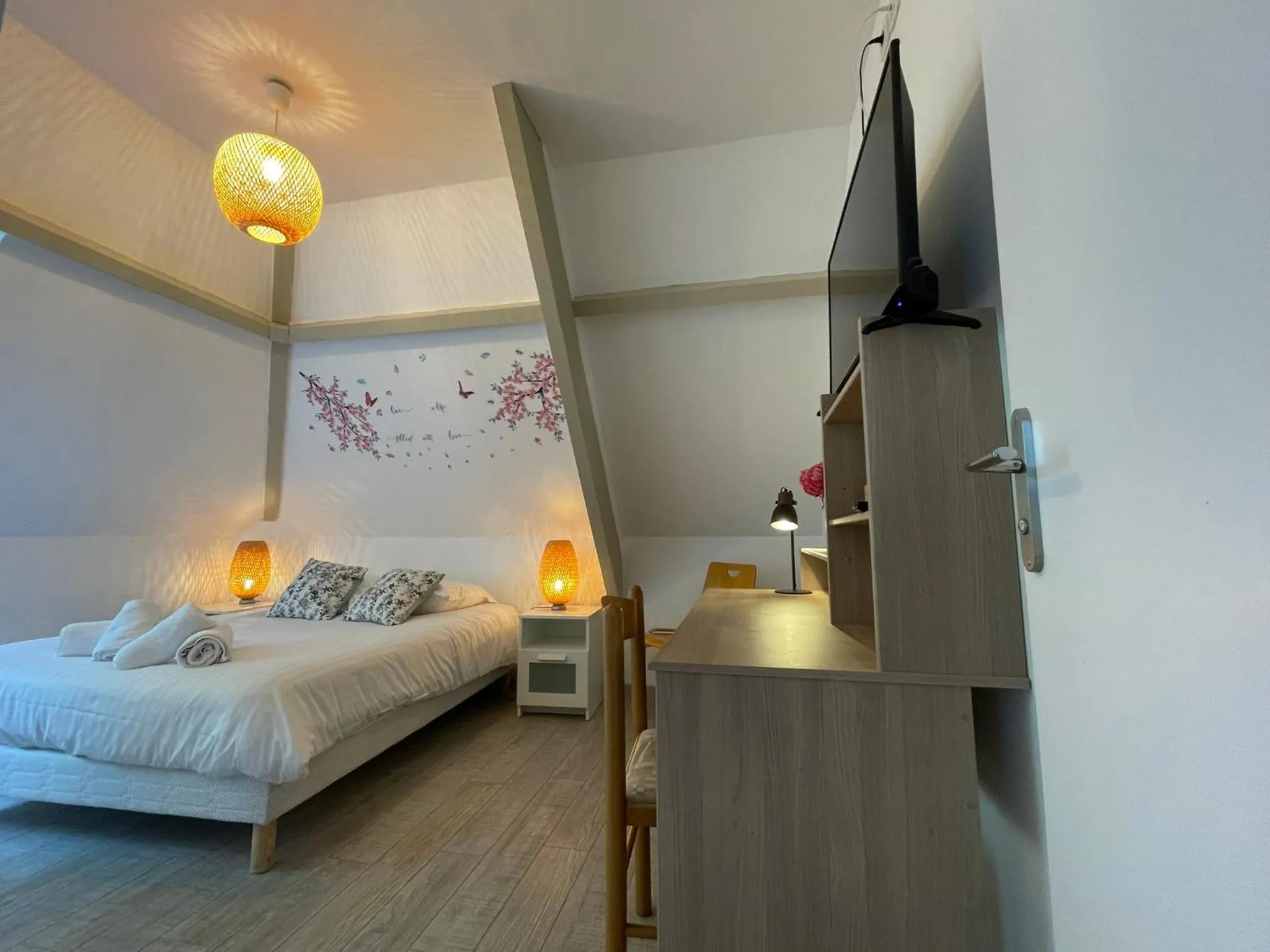 Photo of the whole room, Bed in Manoir de la Houlette