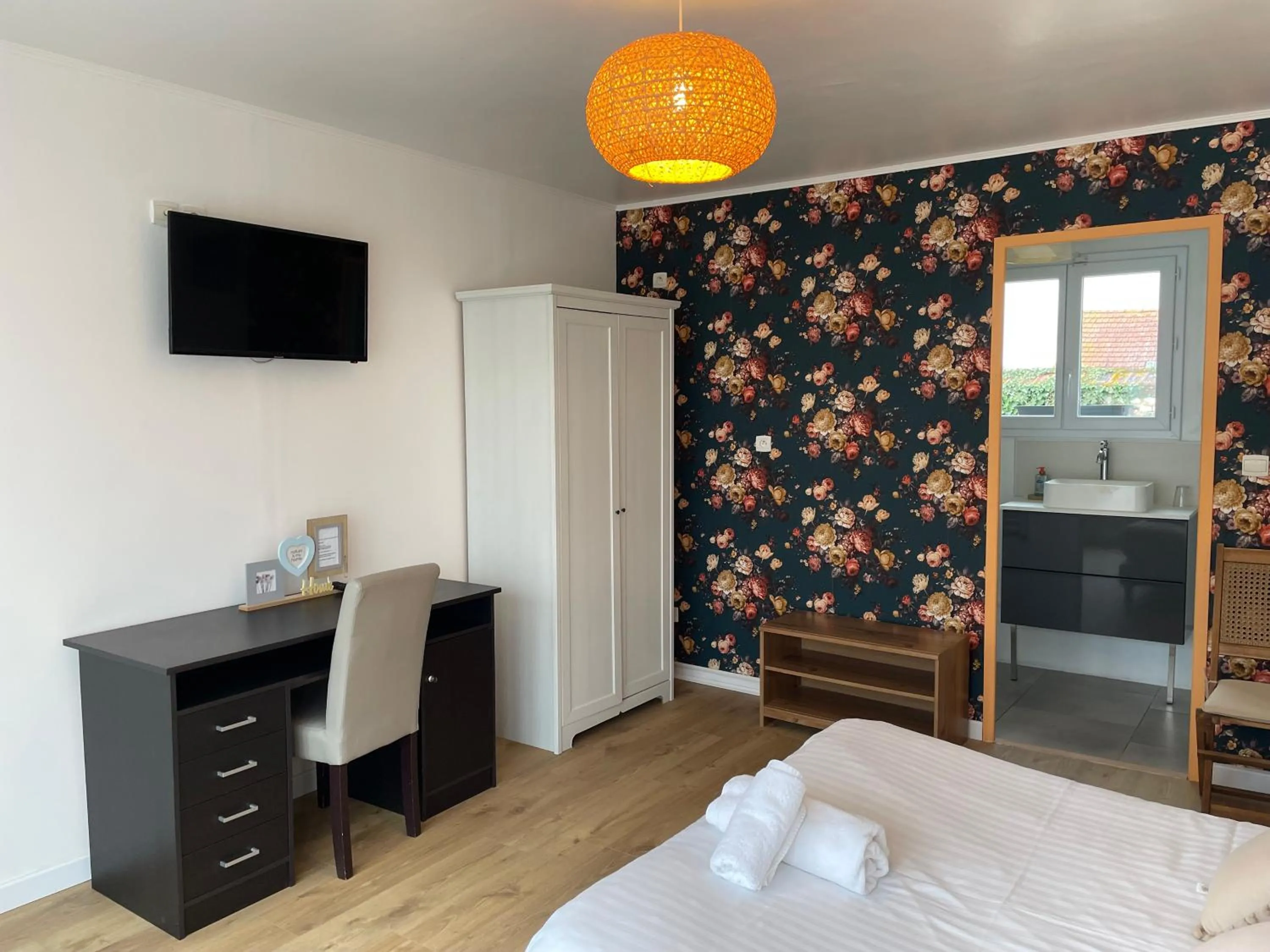Bedroom, Bed in Manoir de la Houlette