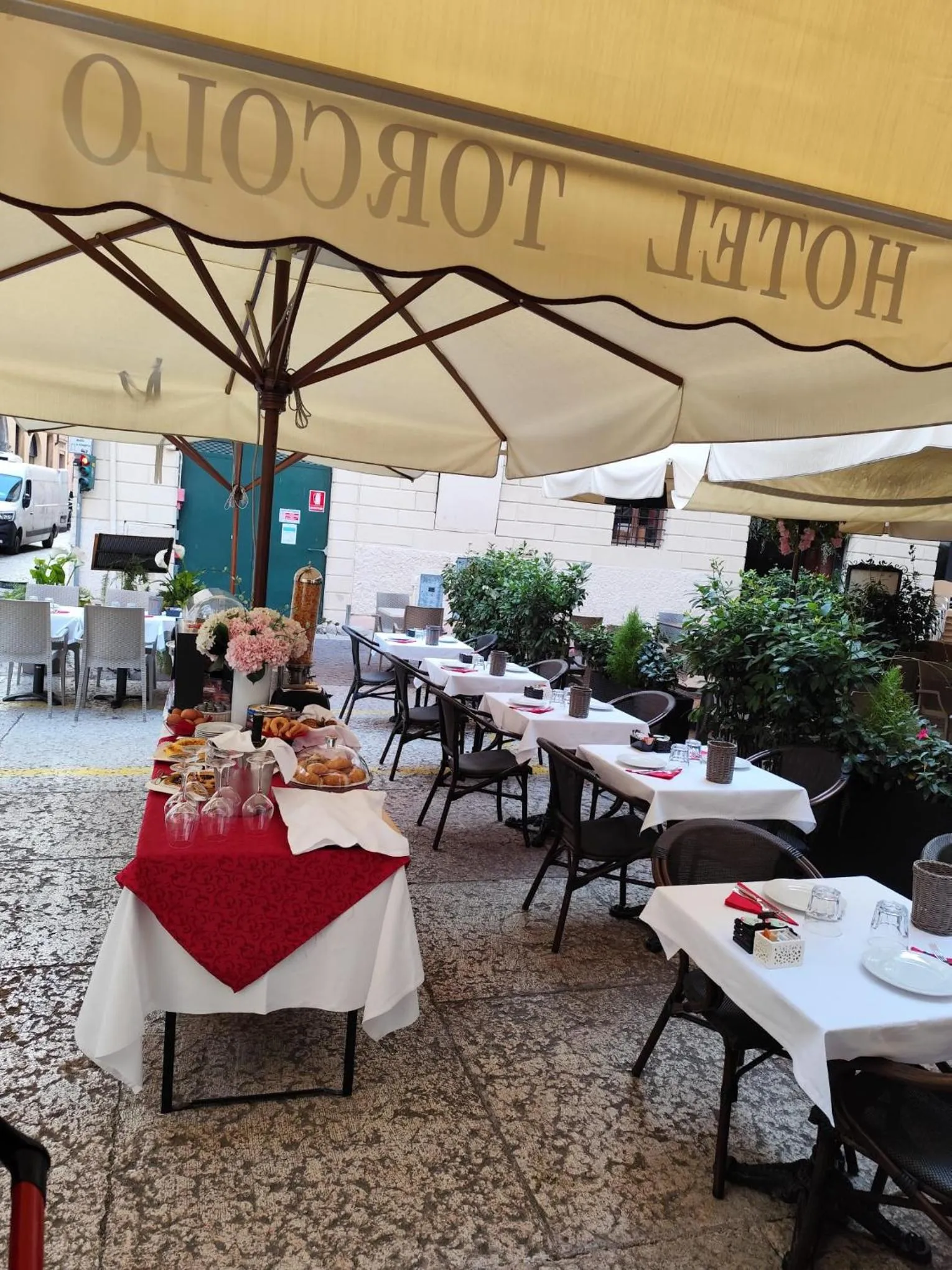 Restaurant/places to eat in Hotel Torcolo "Residenze del Cuore"