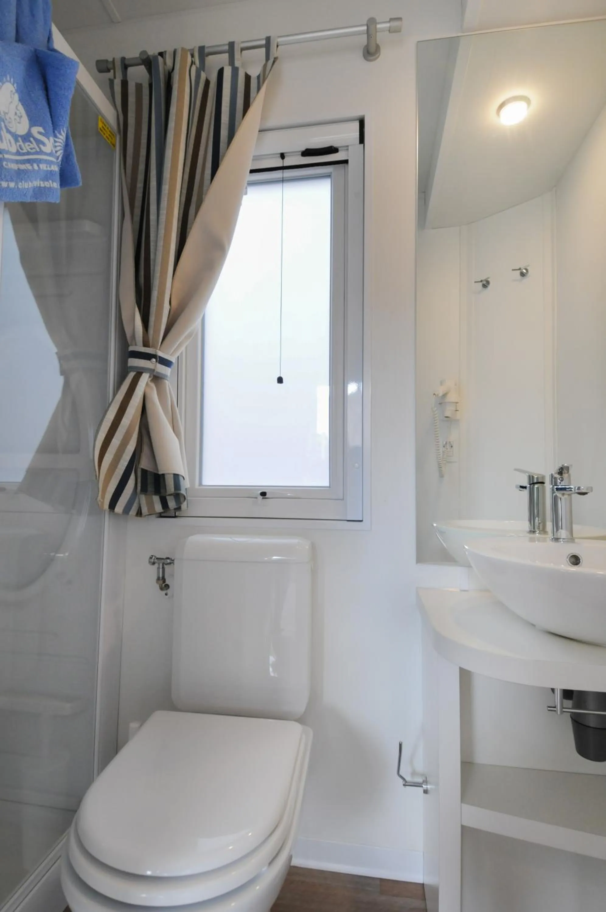 Bathroom in Club del Sole Marina Family Resort