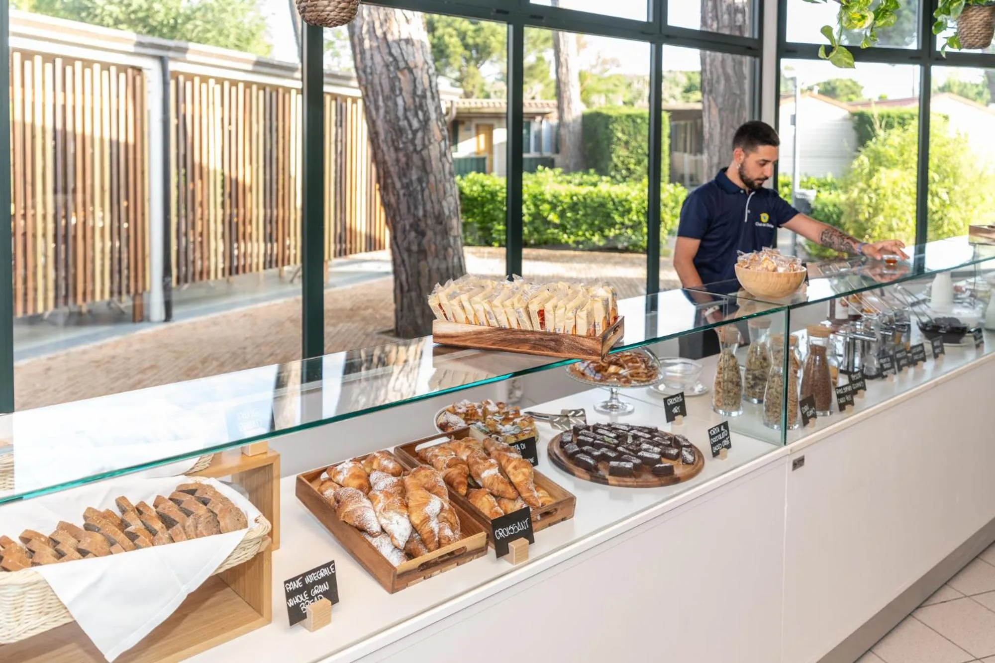 Breakfast in Club del Sole Marina Family Resort