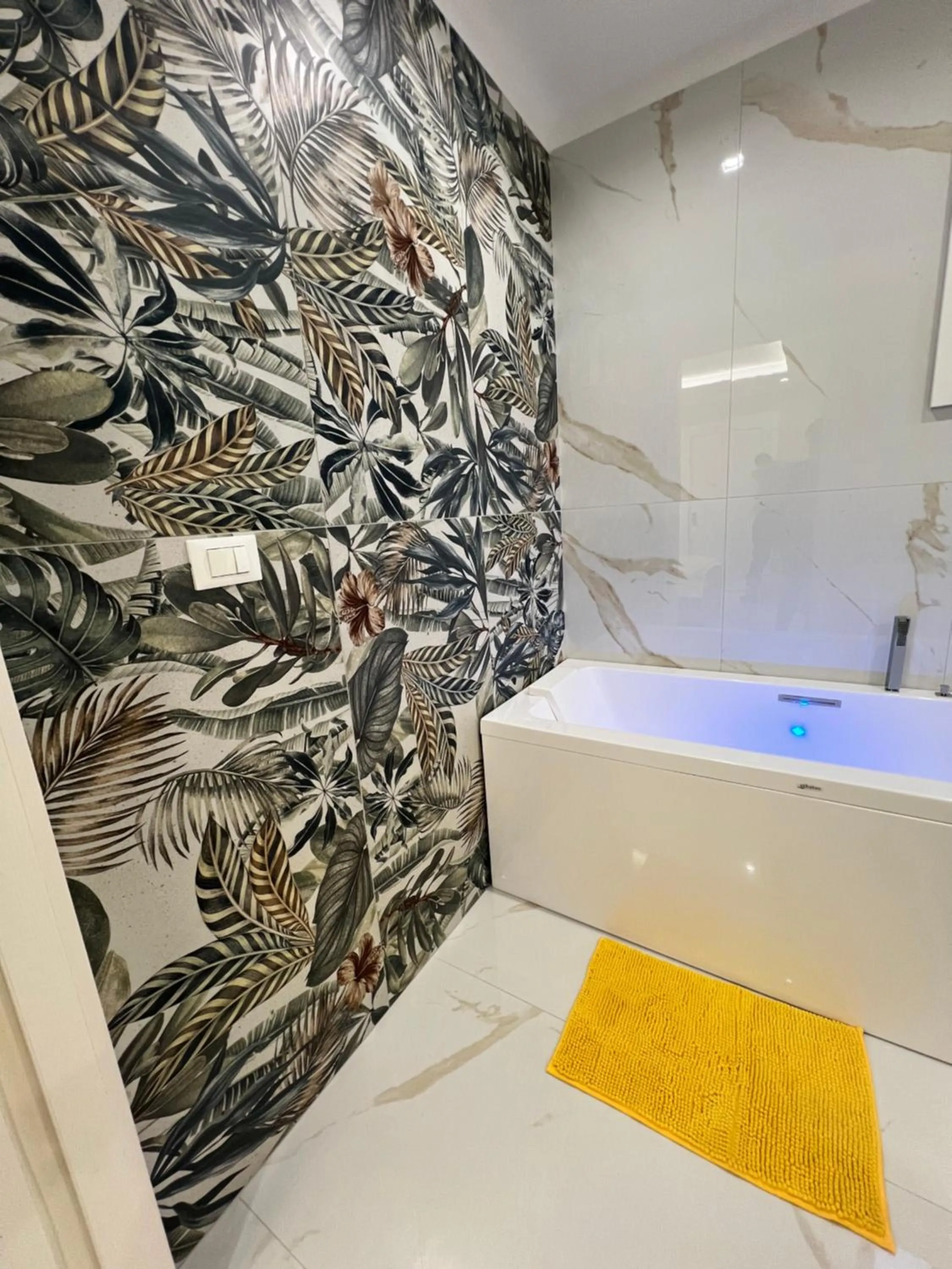 Hot Tub in Hotel Smeraldo