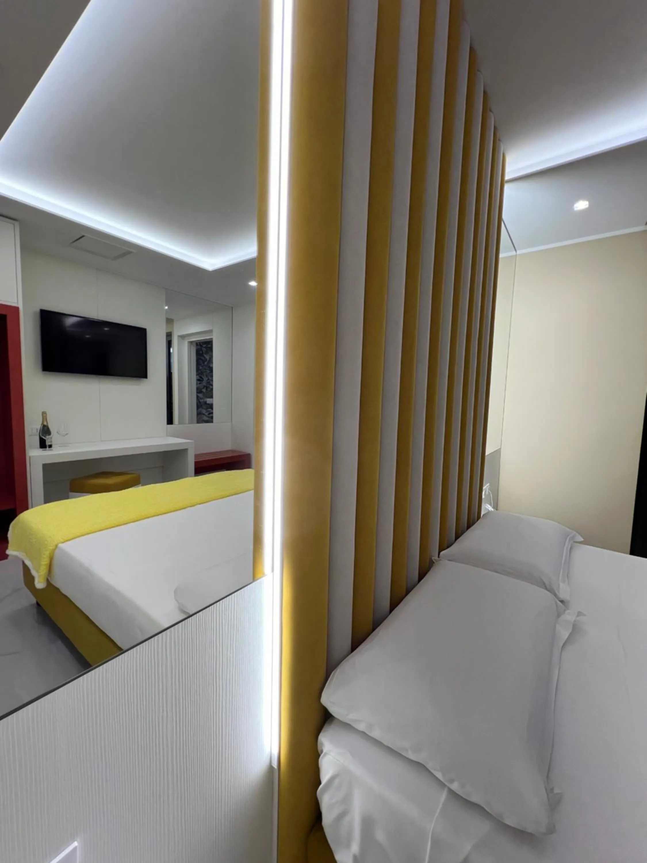 Bed in Hotel Smeraldo