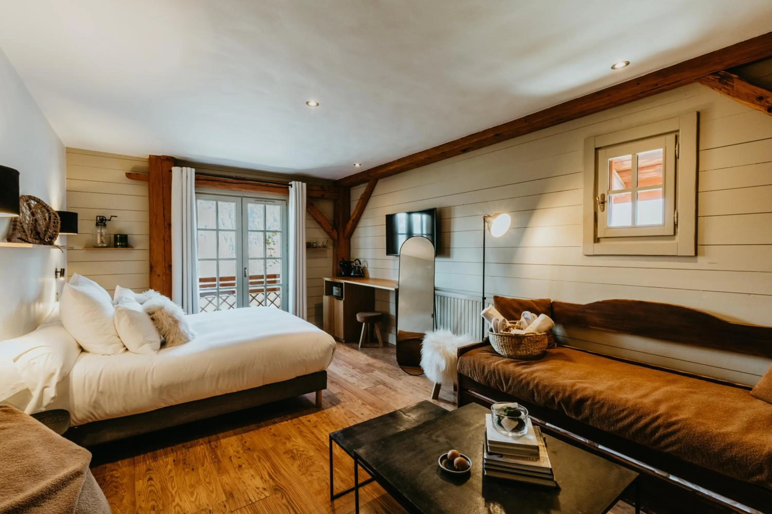 Bed in Hôtel Restaurant La Ferme de Cupelin