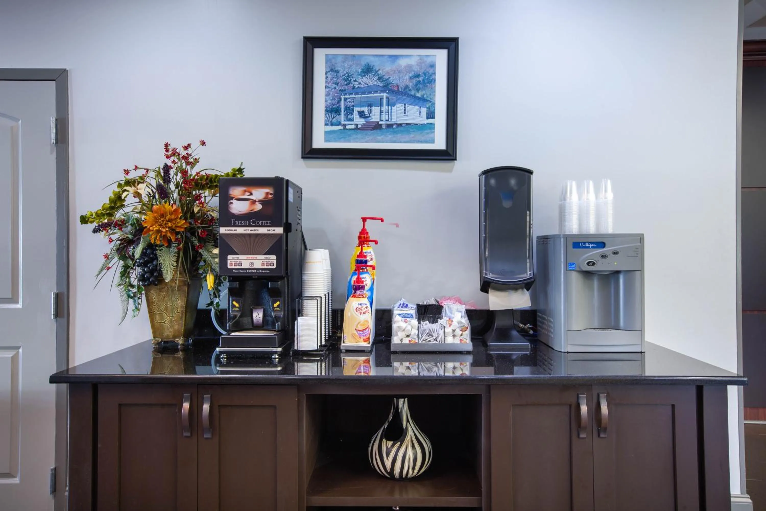 Coffee/tea facilities in La Quinta by Wyndham Tupelo