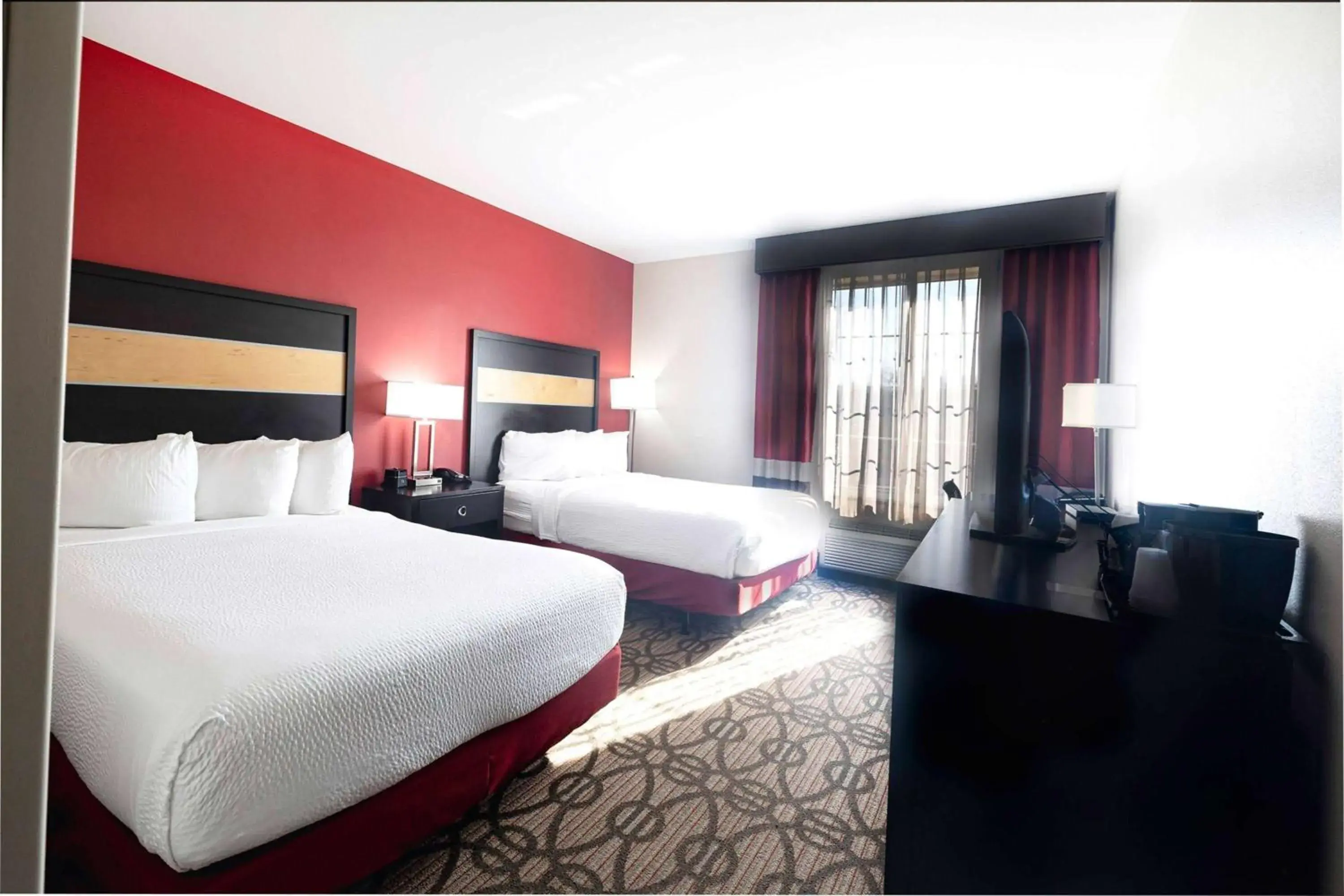 Deluxe Queen Room with Two Queen Beds in La Quinta by Wyndham Starkville at MSU Deluxe Queen Room with Two Queen Beds in La Quinta by Wyndham Starkville at MSU