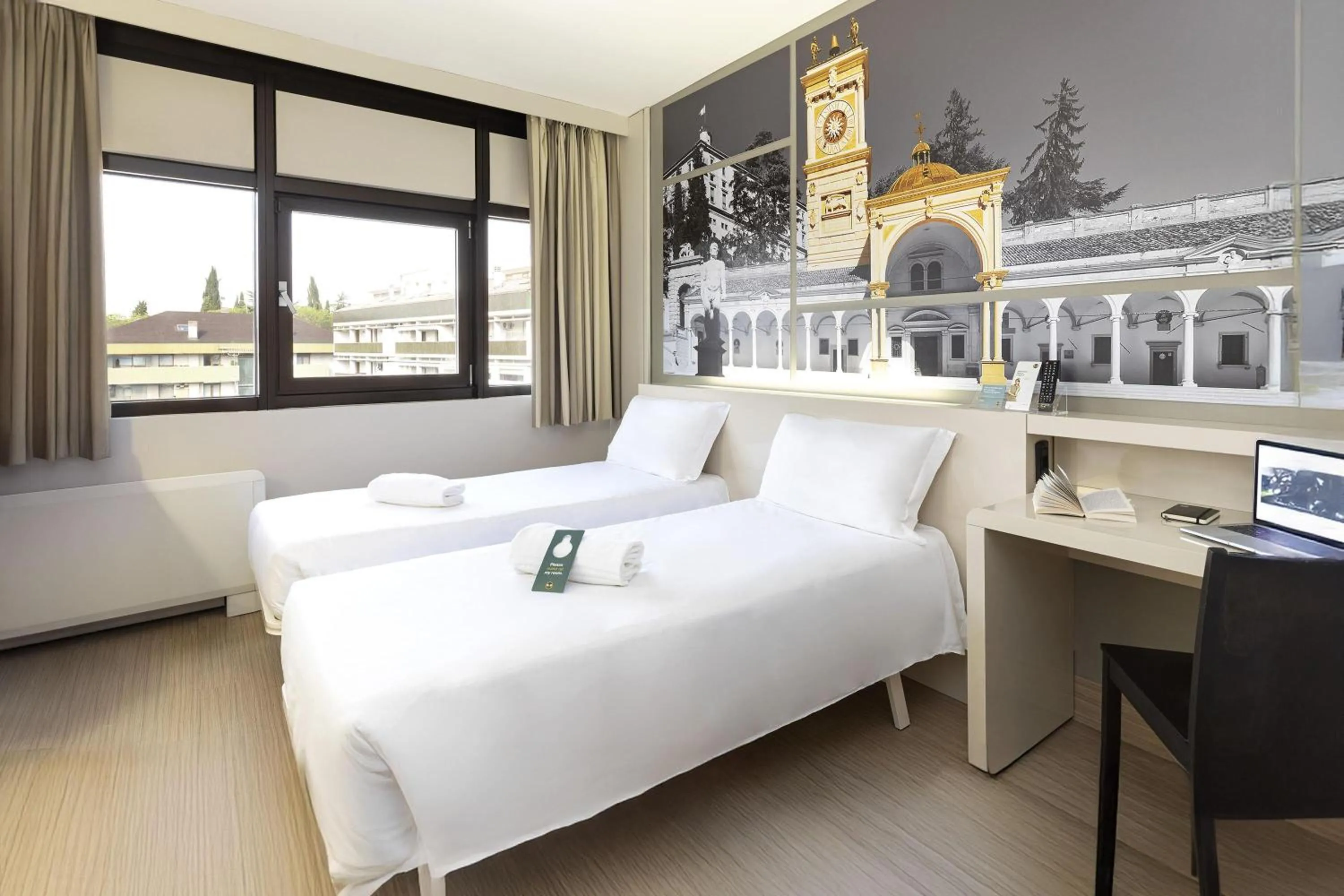 Photo of the whole room, Bed in B&B Hotel Udine