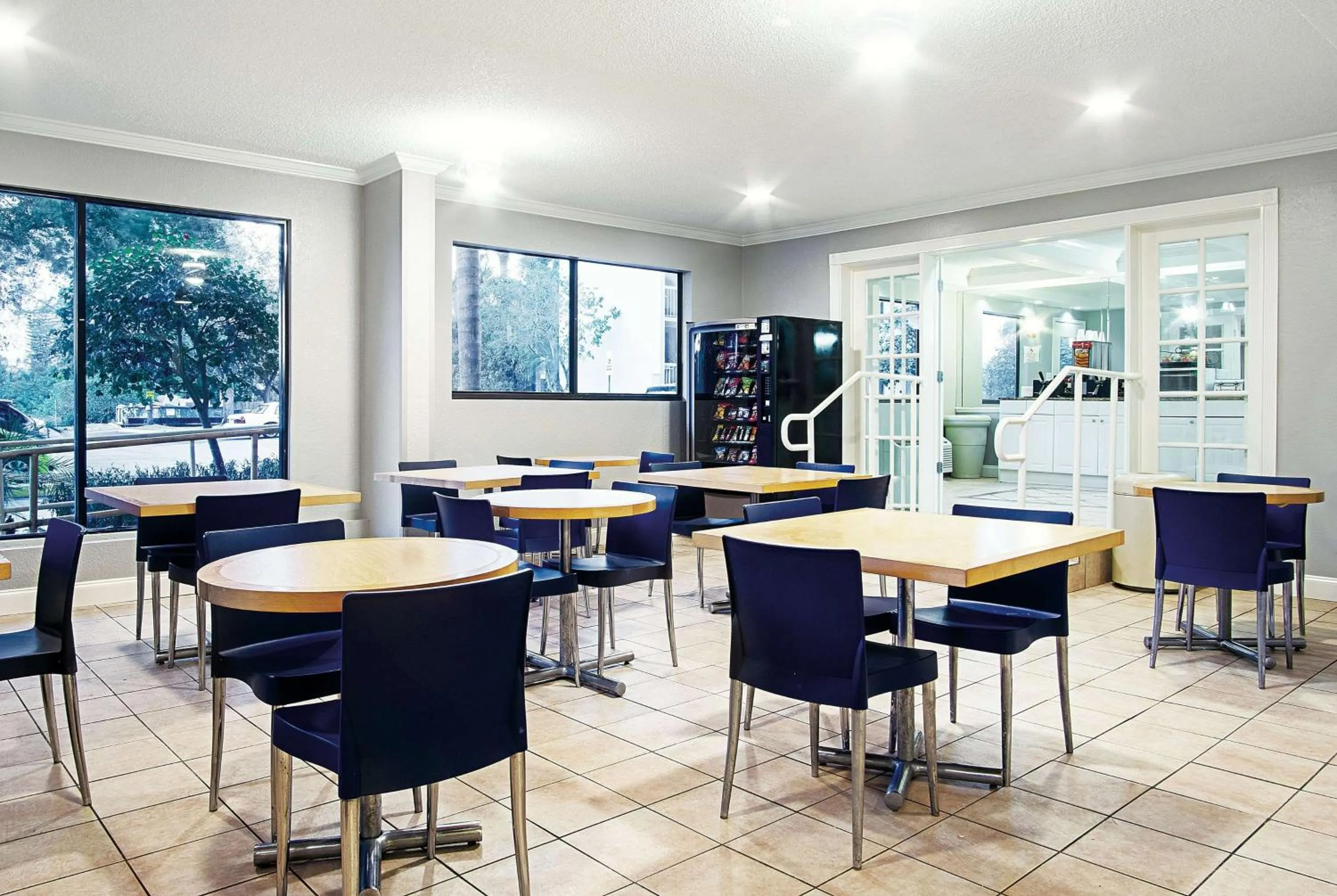 Lobby or reception in La Quinta Inn by Wyndham West Palm Beach - Florida Turnpike