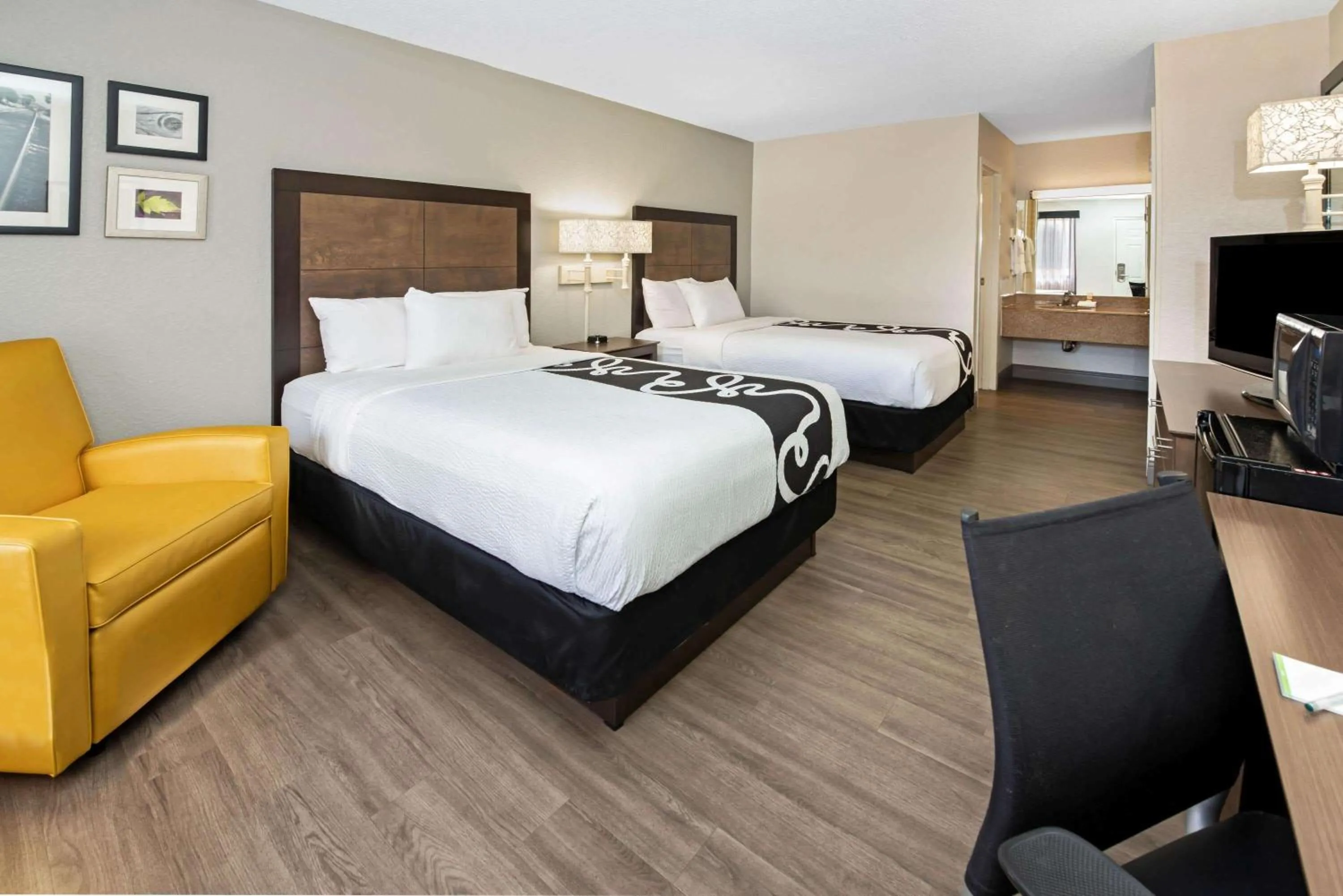 Photo of the whole room in La Quinta Inn by Wyndham West Palm Beach - Florida Turnpike