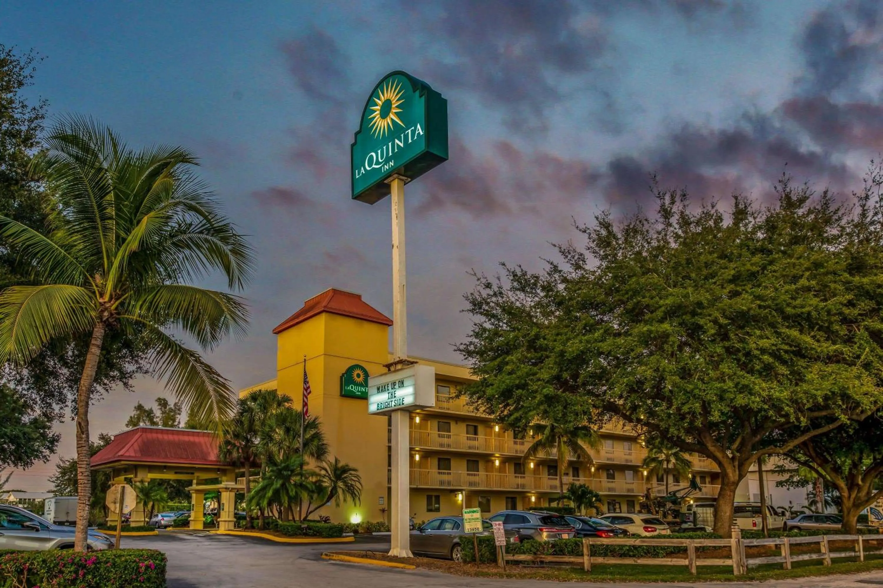 Property building in La Quinta Inn by Wyndham West Palm Beach - Florida Turnpike