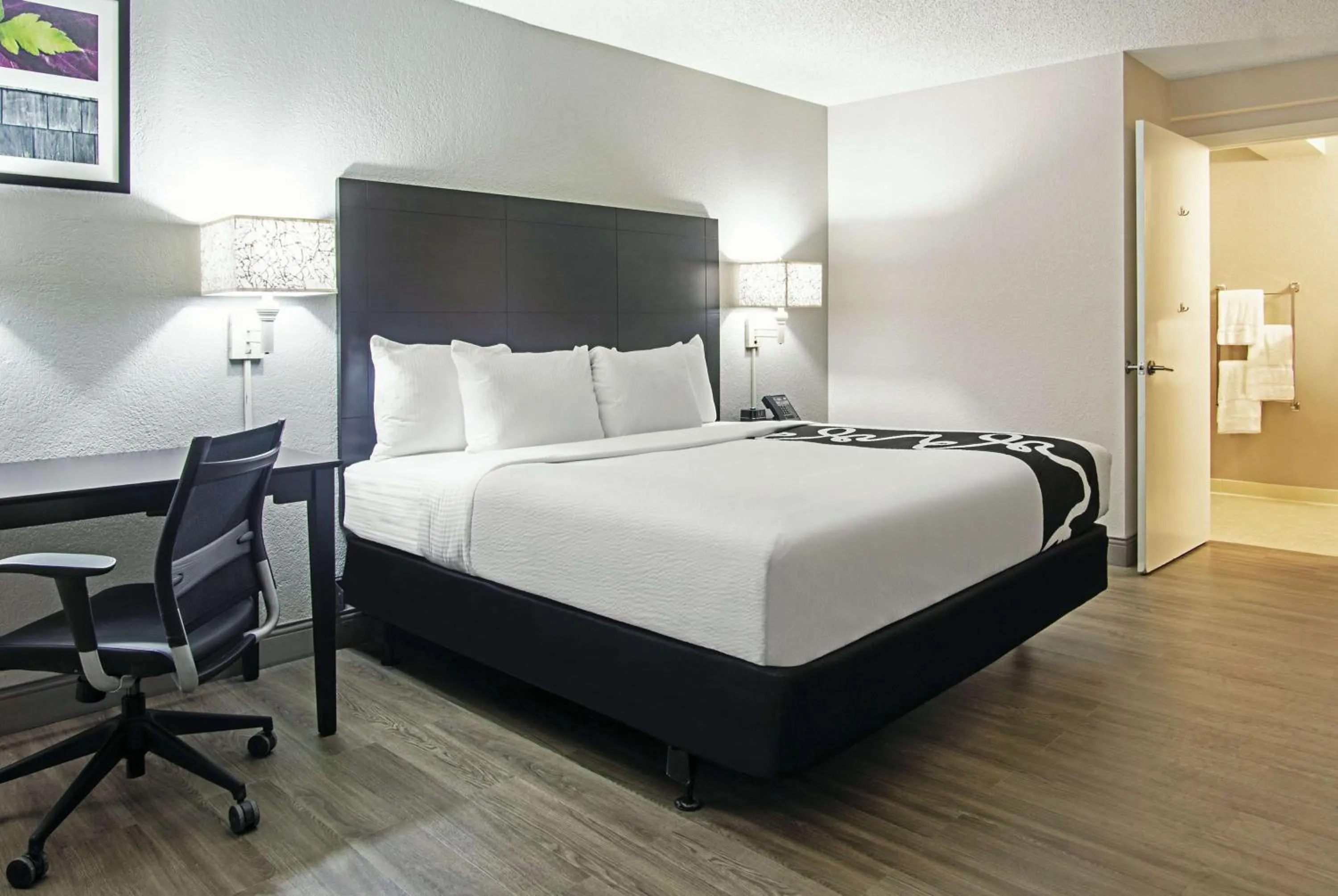 Photo of the whole room in La Quinta Inn by Wyndham West Palm Beach - Florida Turnpike