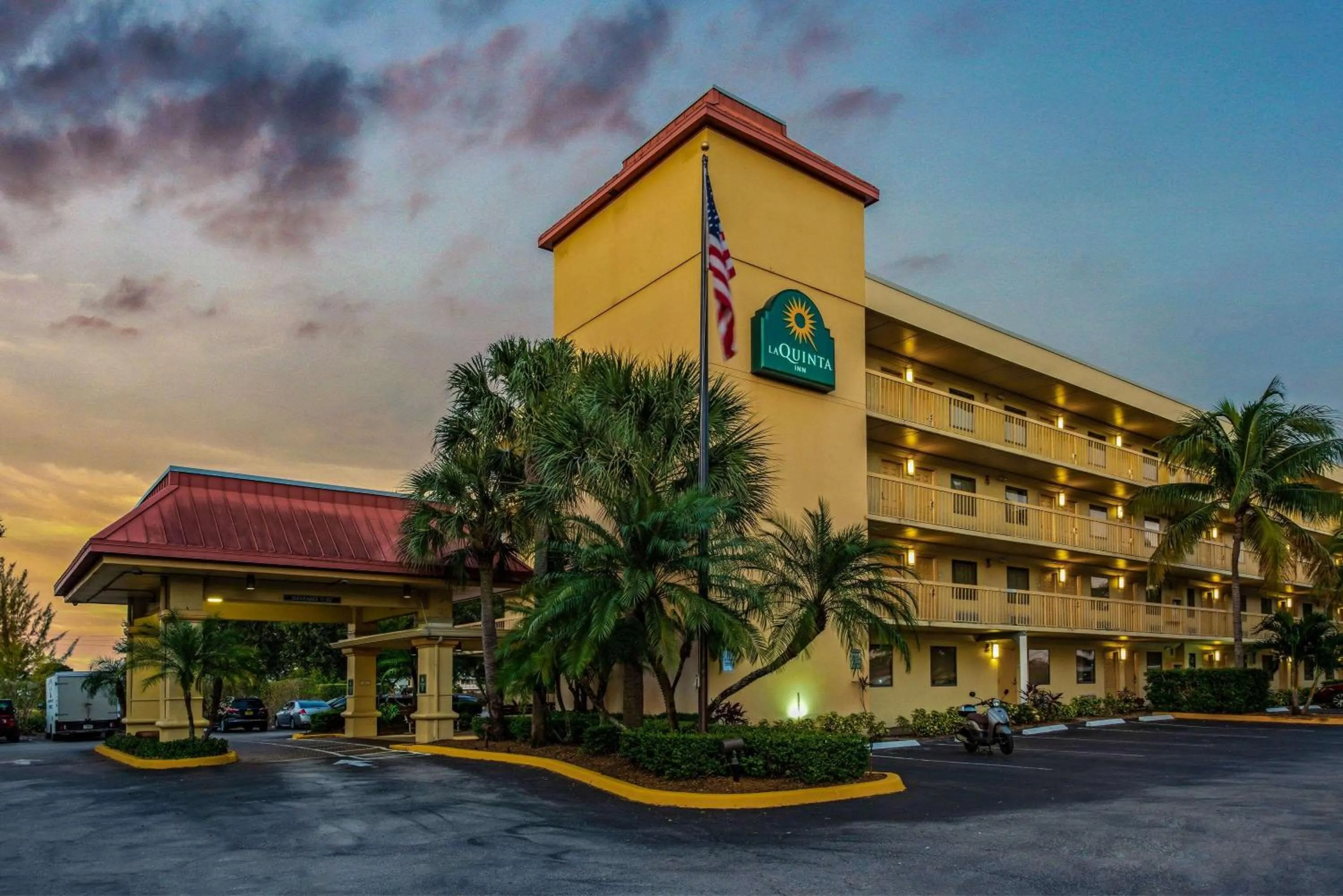 Property building in La Quinta Inn by Wyndham West Palm Beach - Florida Turnpike