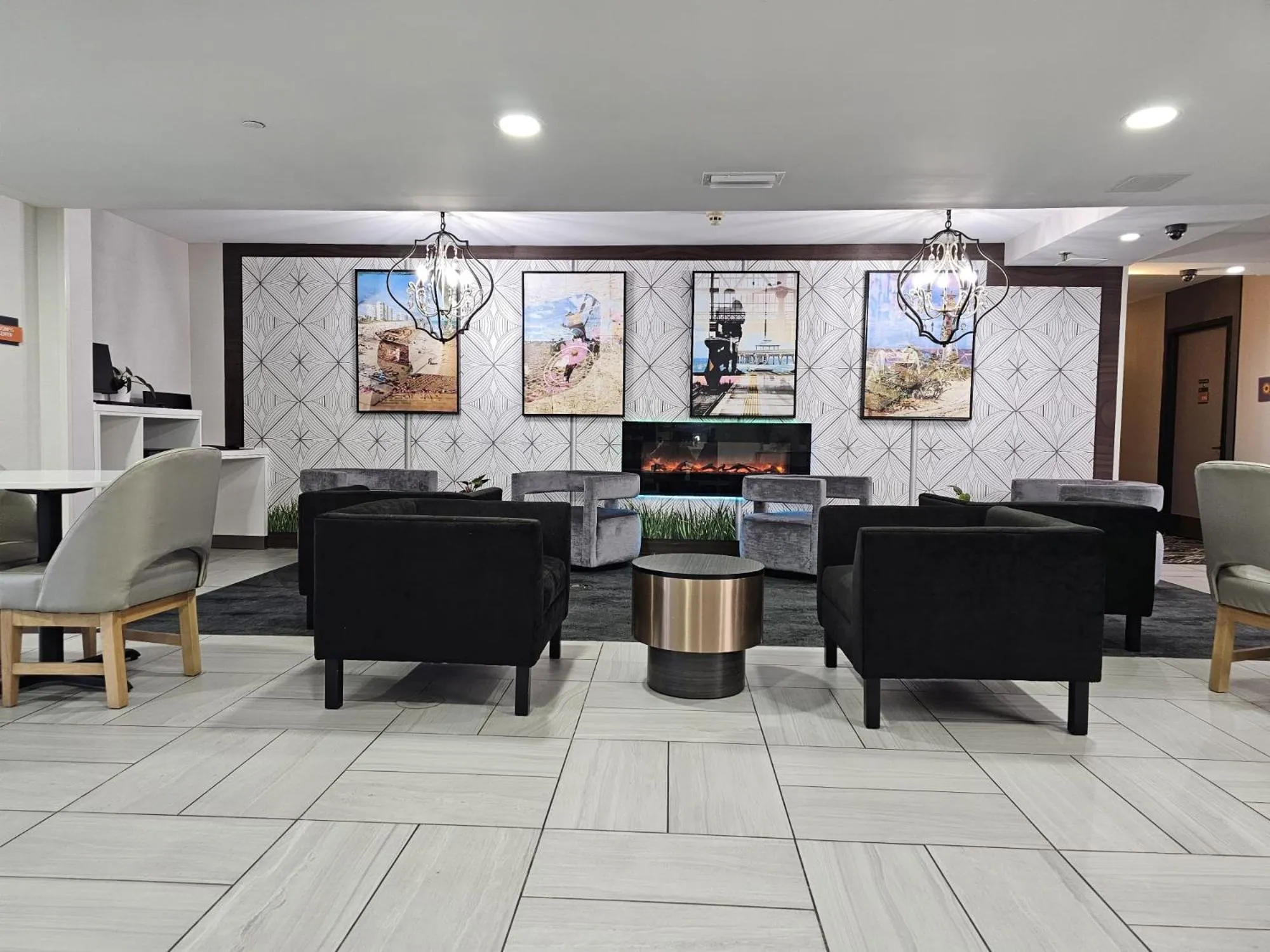 Living room in La Quinta I-95 Deerfield Beach - Next to The Home Depot & Behind The Wawa