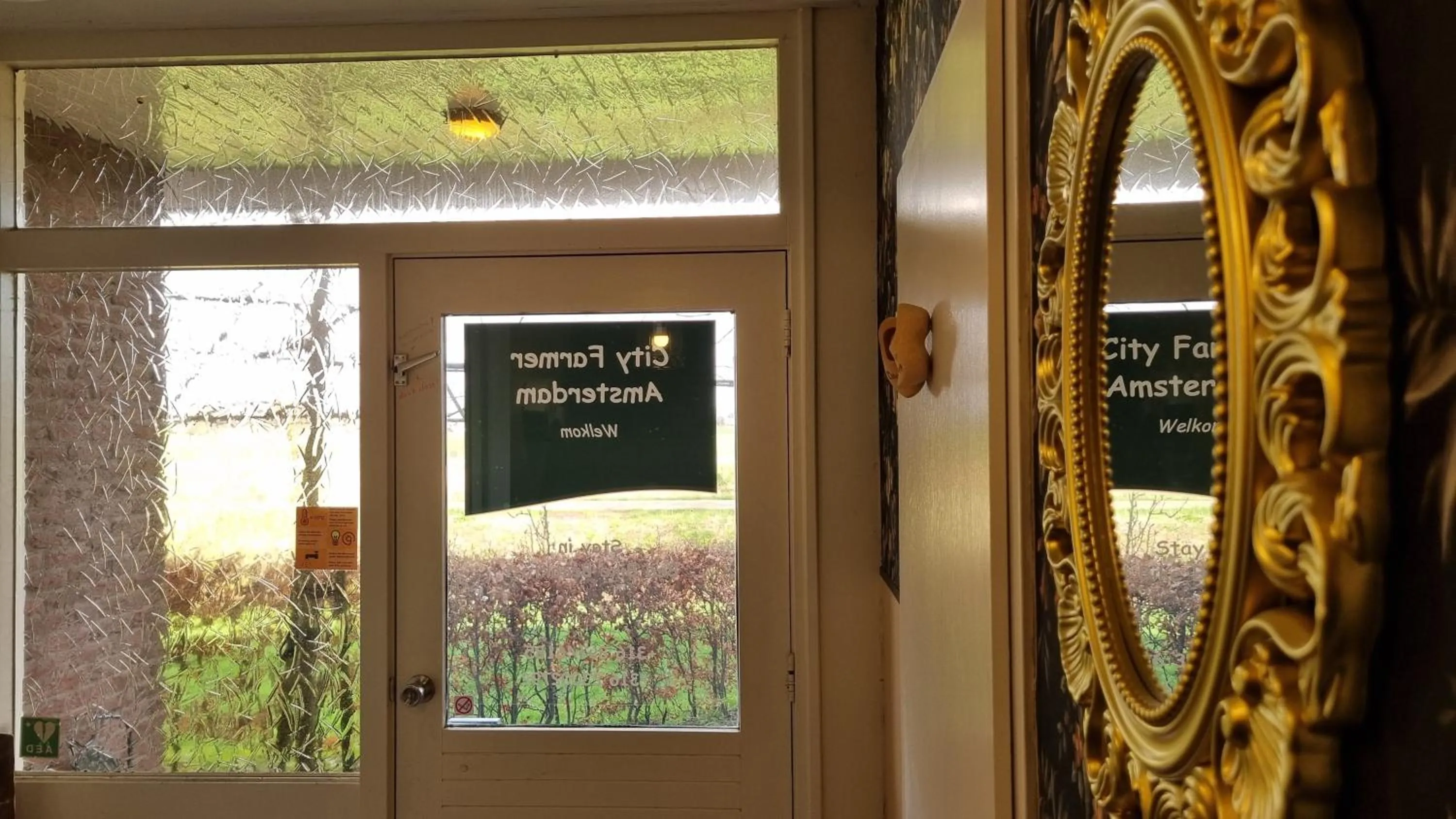 Location in City Farmer Amsterdam a Guesthouse with Free Parking, Bikes & Easy City Center Access