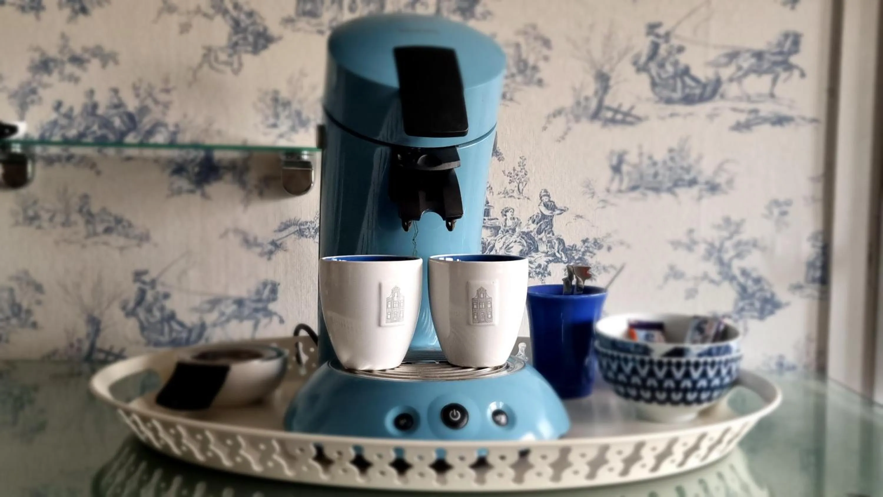 Coffee/tea facilities in City Farmer Amsterdam a Guesthouse with Free Parking, Bikes & Easy City Center Access