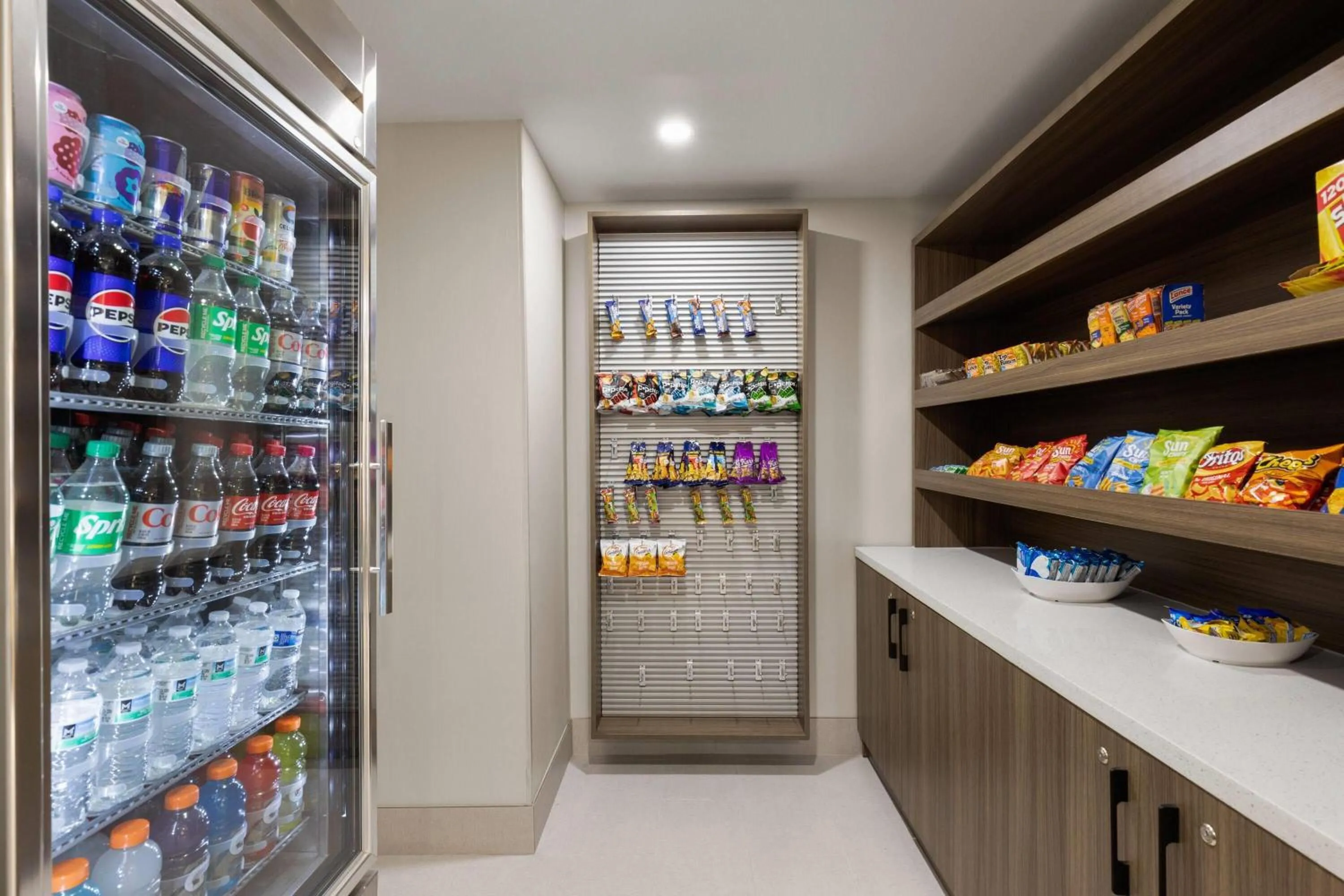 Food and drinks in La Quinta by Wyndham Atlanta Roswell