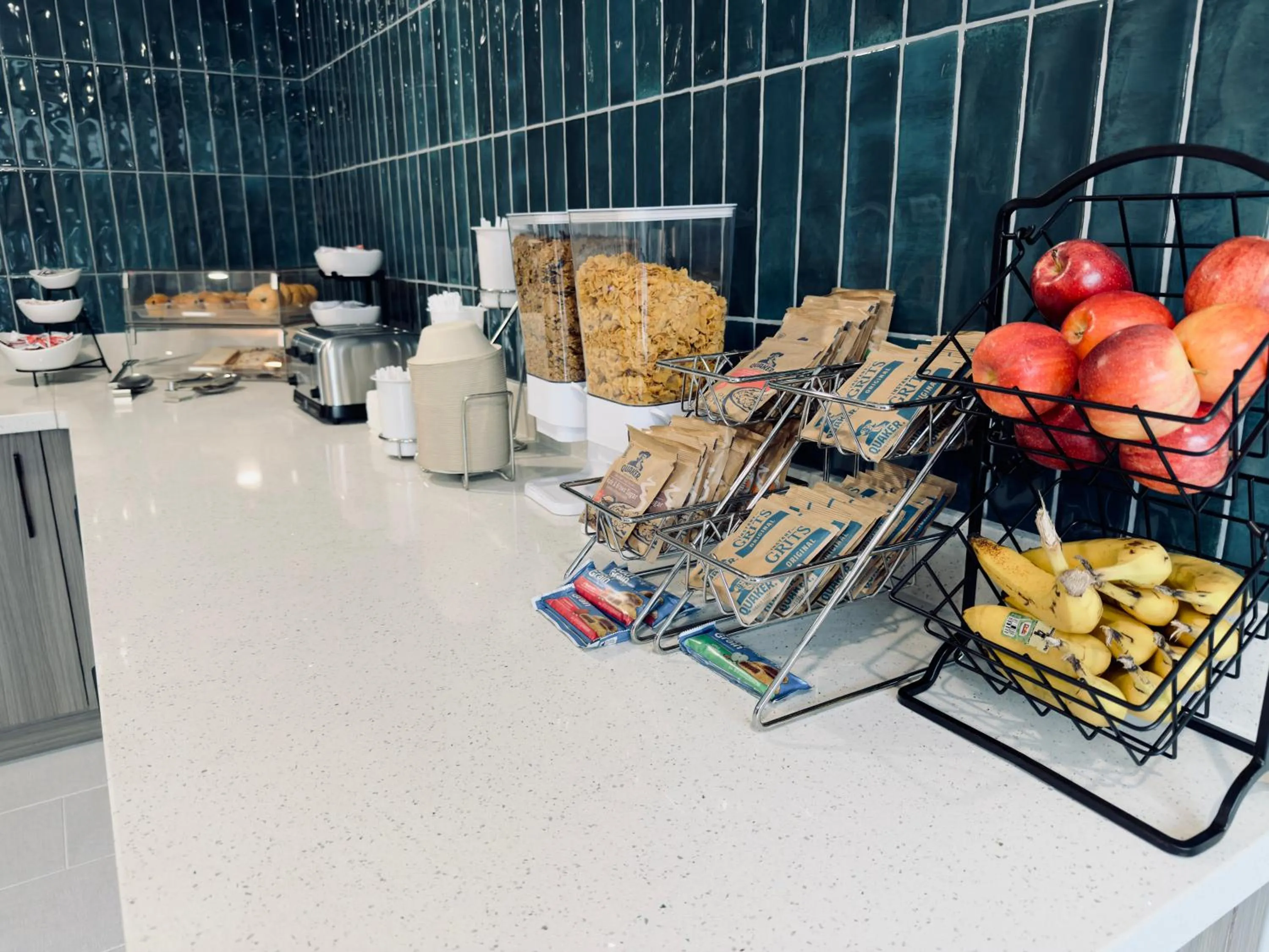 Breakfast in La Quinta by Wyndham Atlanta Roswell