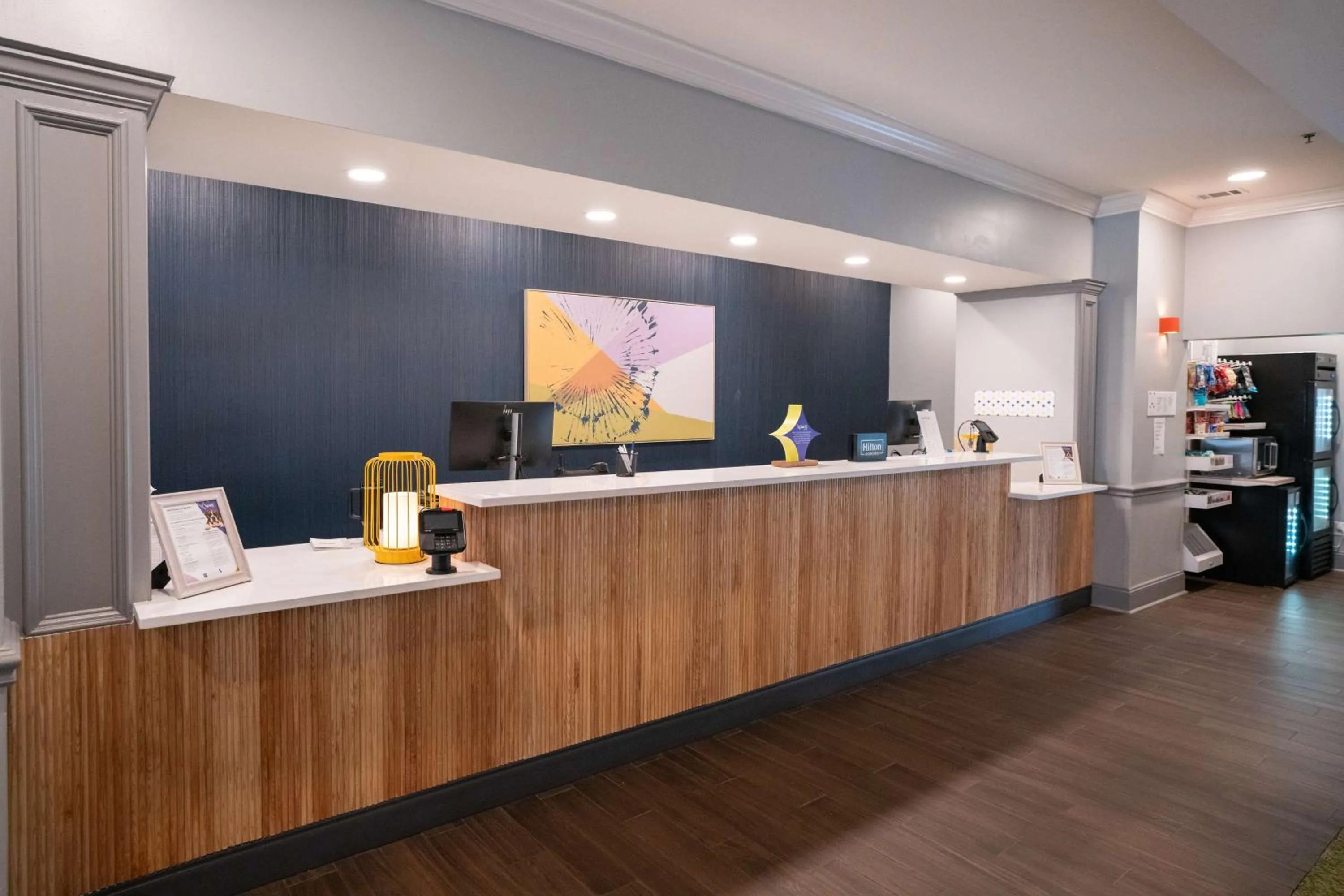 Lobby or reception in La Quinta by Wyndham Brandon Jackson Airport E