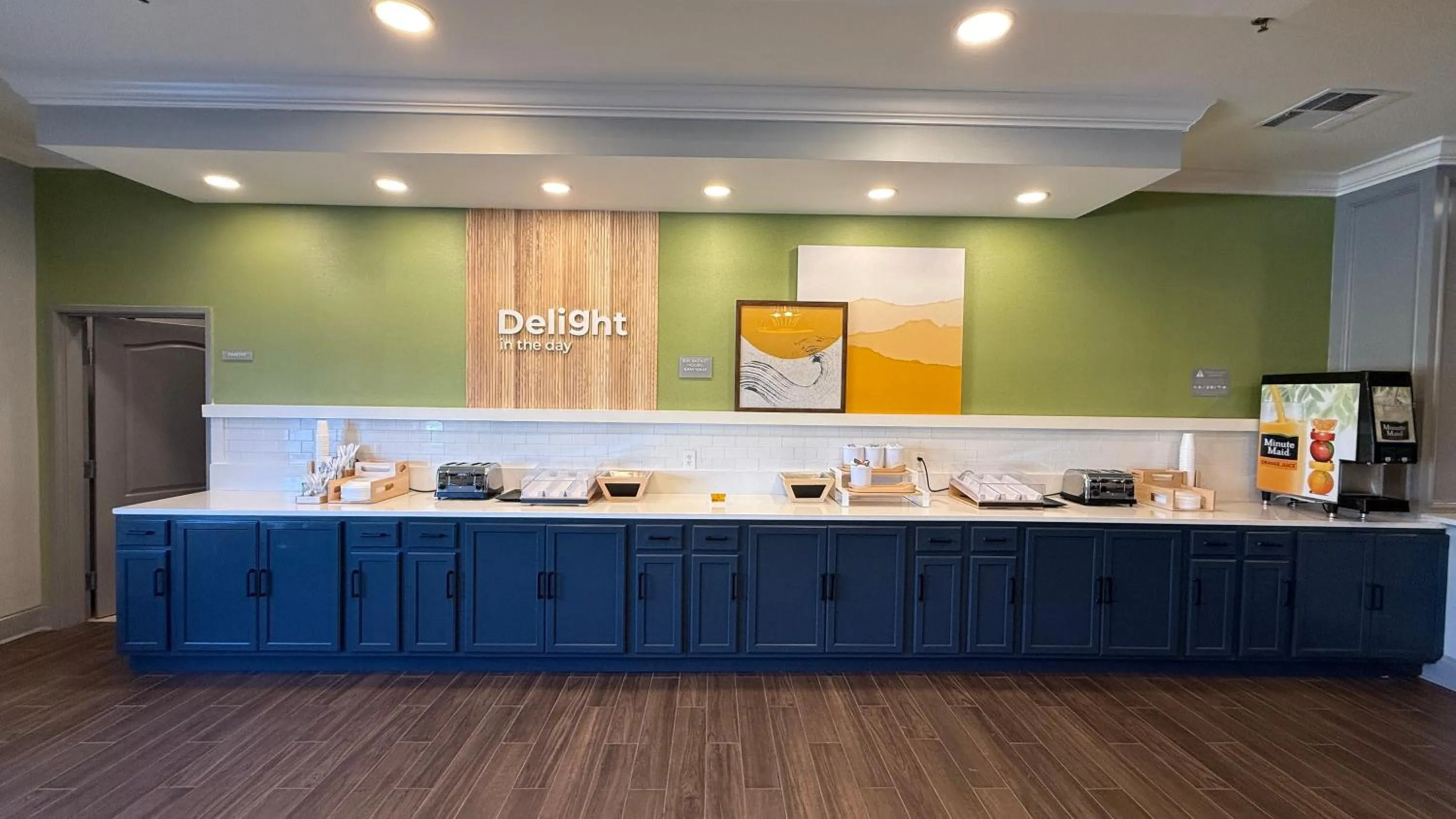 Breakfast in La Quinta by Wyndham Brandon Jackson Airport E