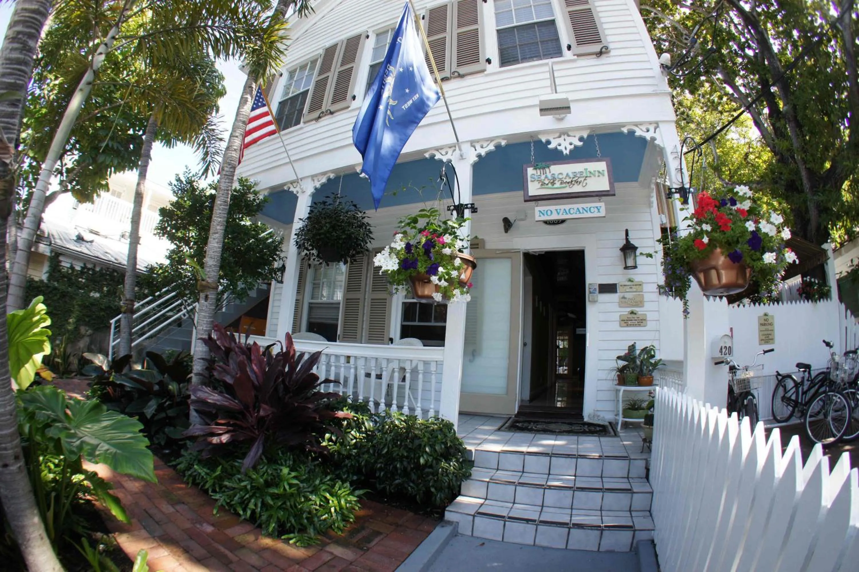 Facade/entrance in Seascape Tropical Inn