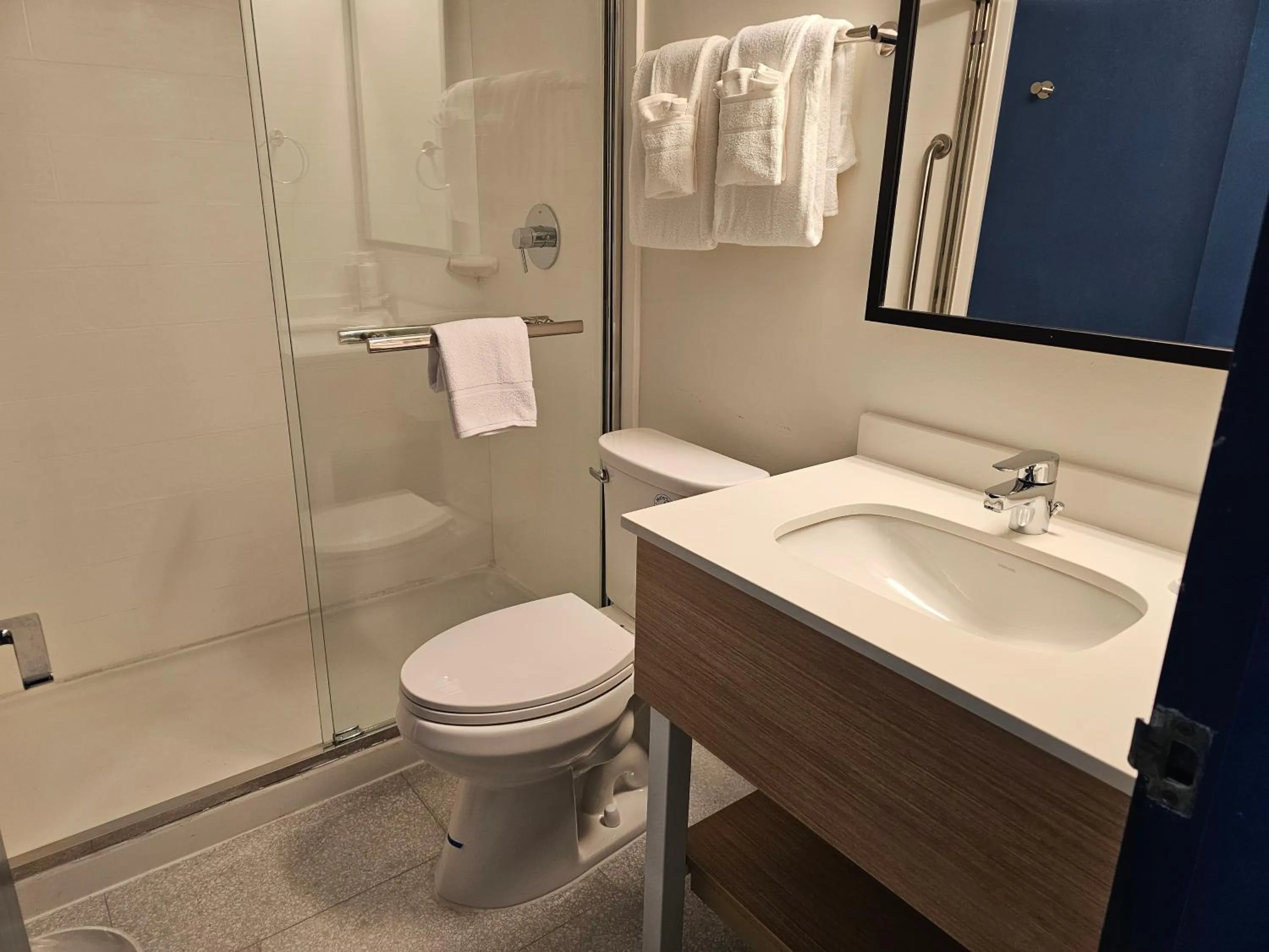 Shower in District 3 Hotel, Ascend Hotel Collection