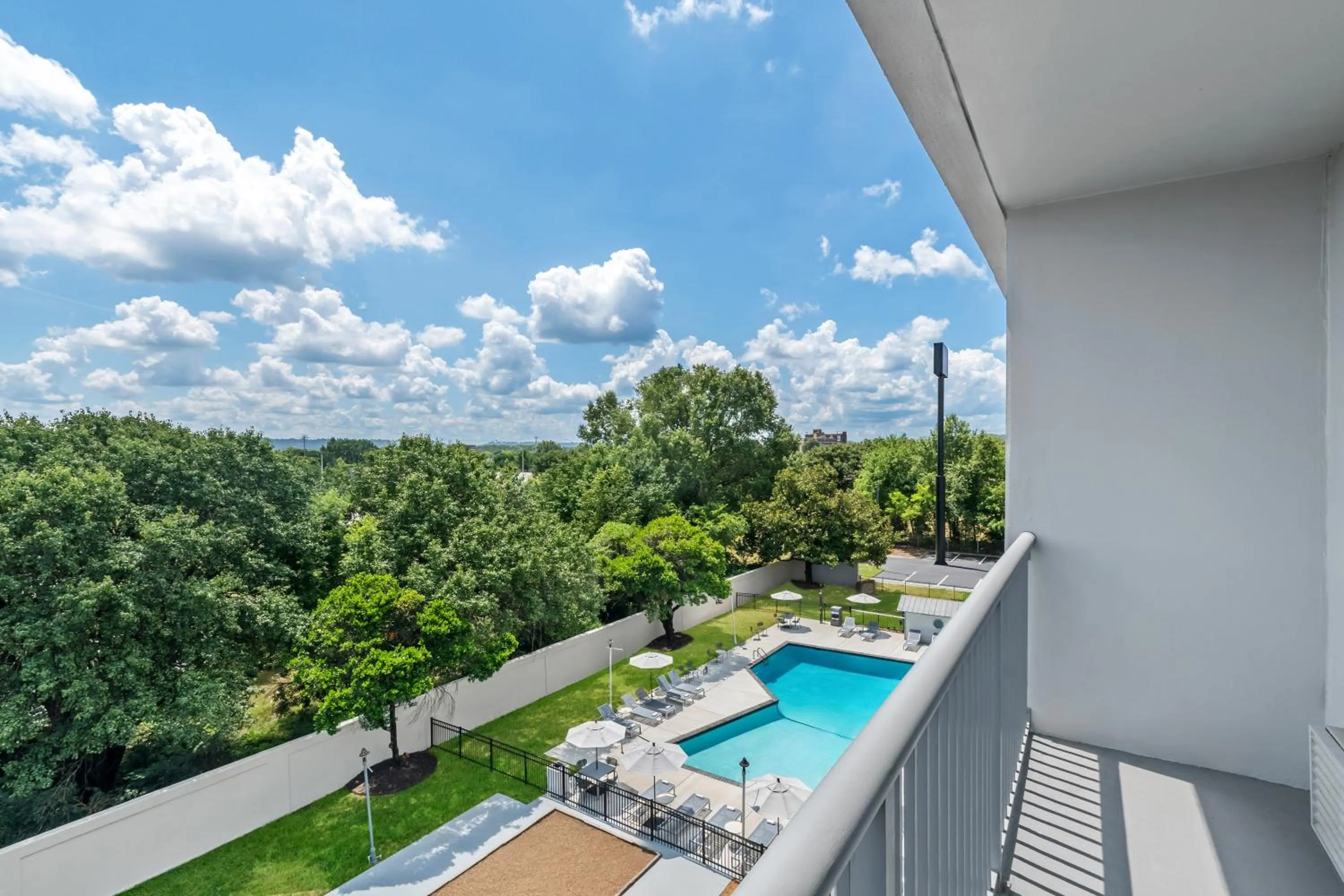 Balcony/Terrace in Spark by Hilton Chattanooga Downtown