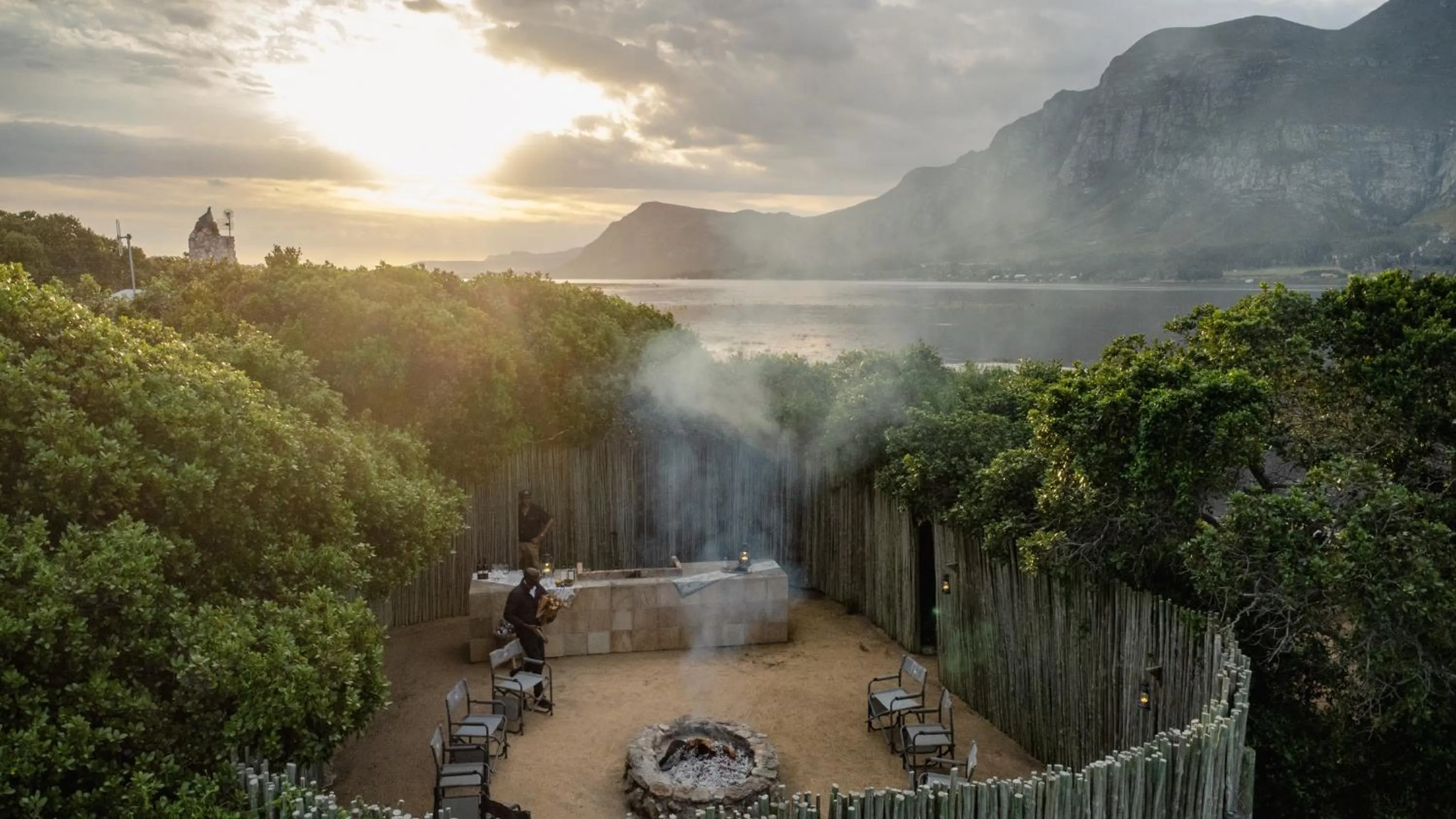 Dining area in Mosaic Lagoon Lodge