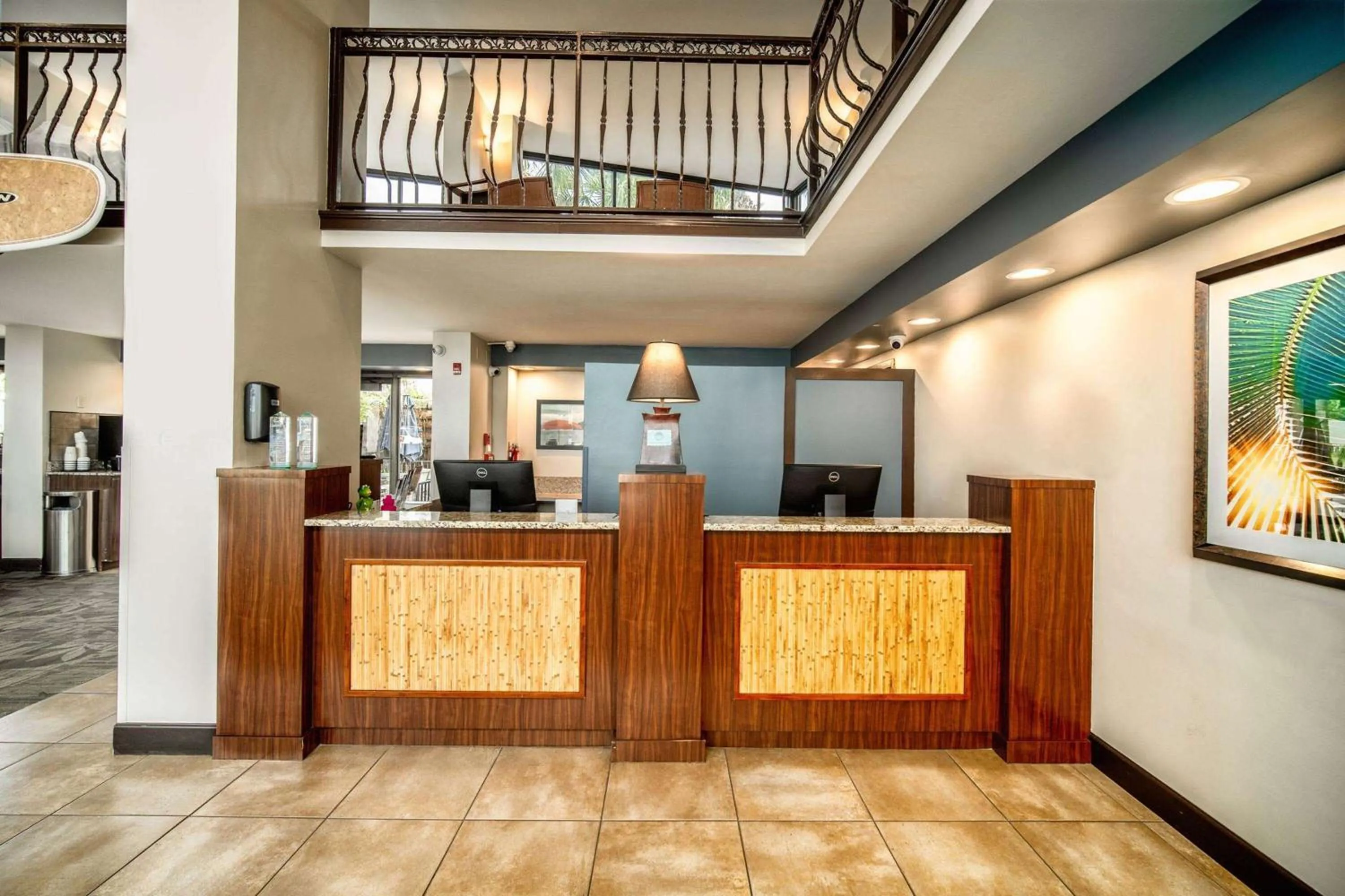Lobby or reception in La Quinta by Wyndham Cocoa Beach Oceanfront