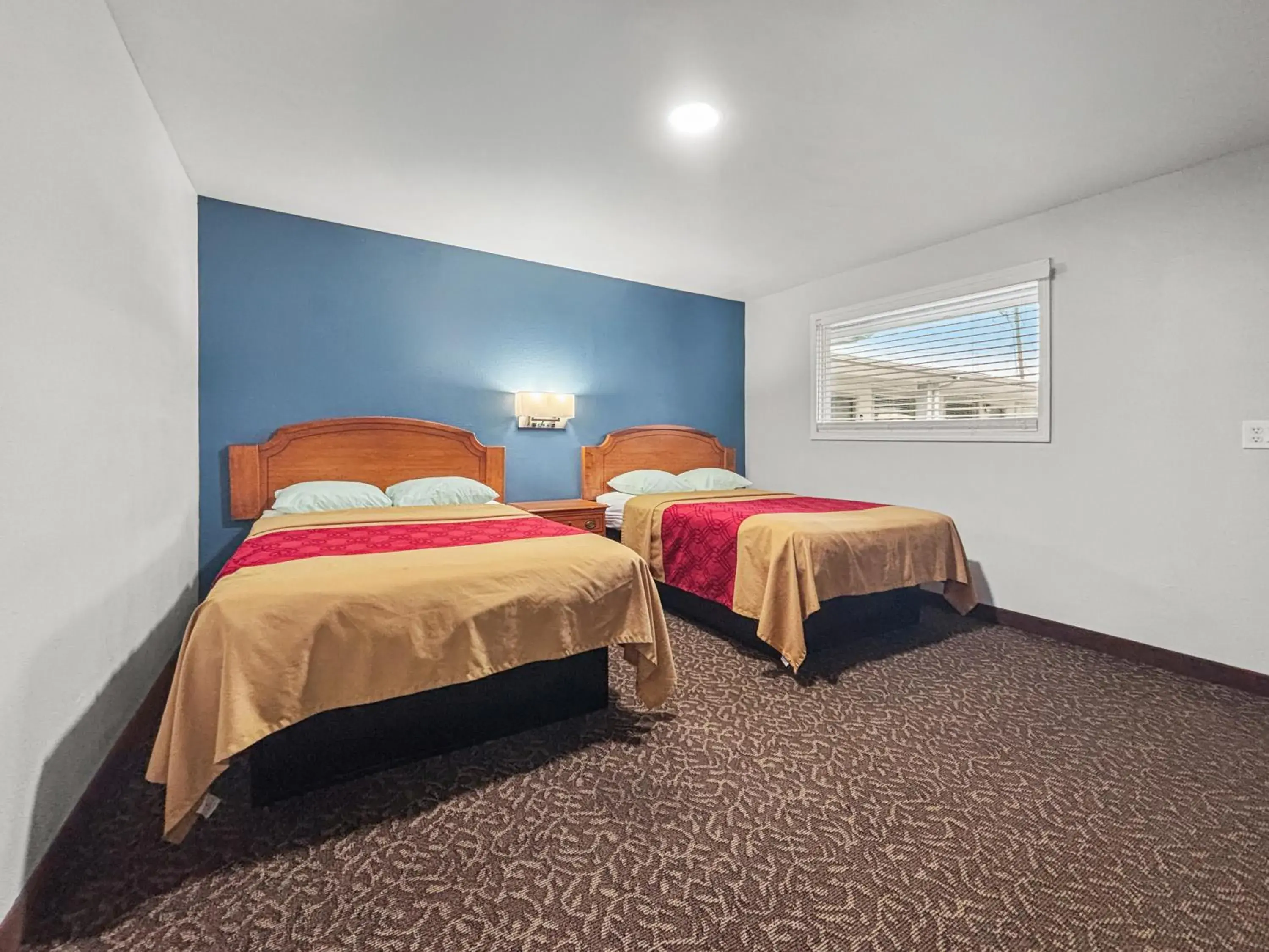 Economy Double Room in Budget Inn Madill Economy Double Room in Budget Inn Madill