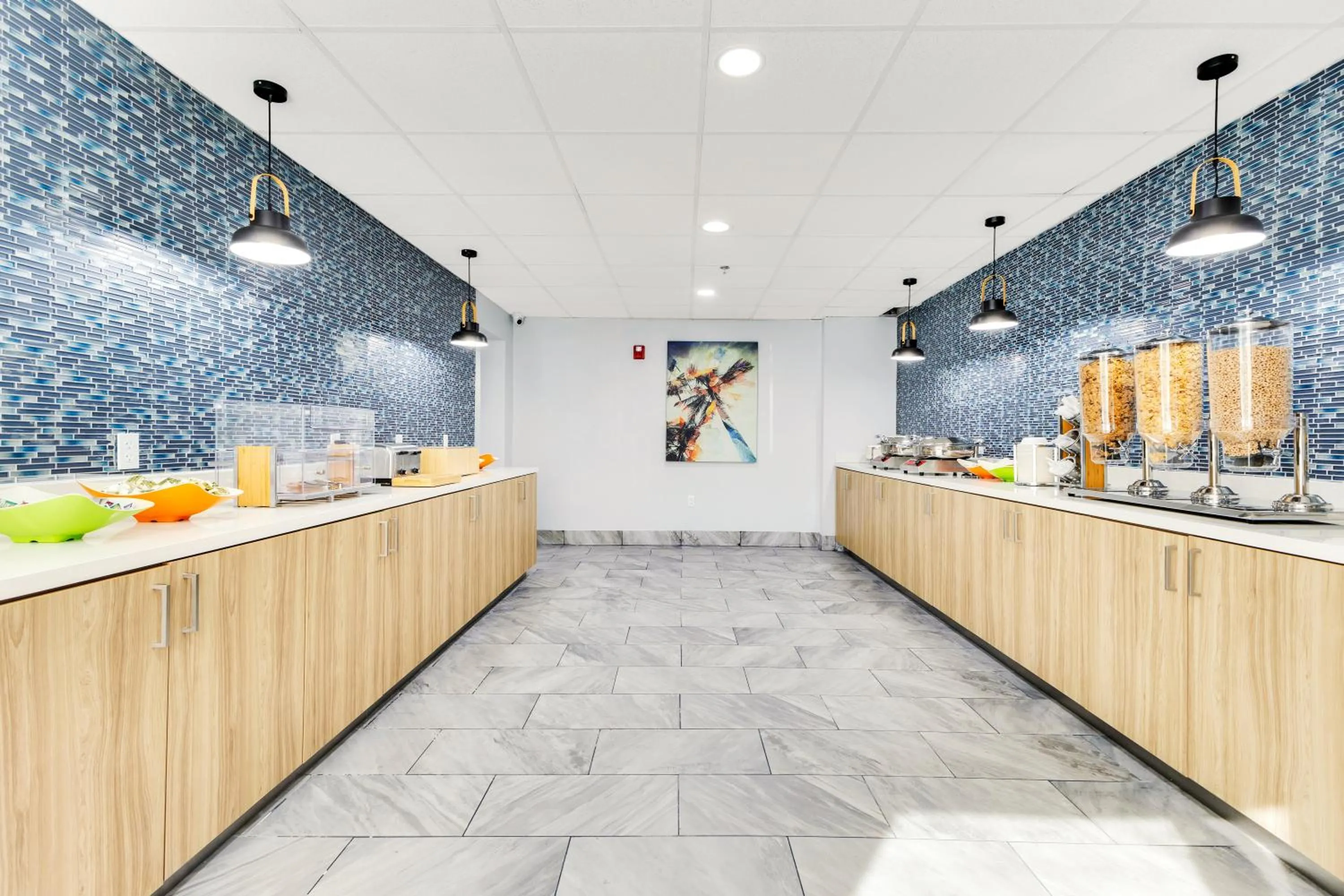 Food in La Quinta Inn & Suites by Wyndham Jacksonville Mandarin