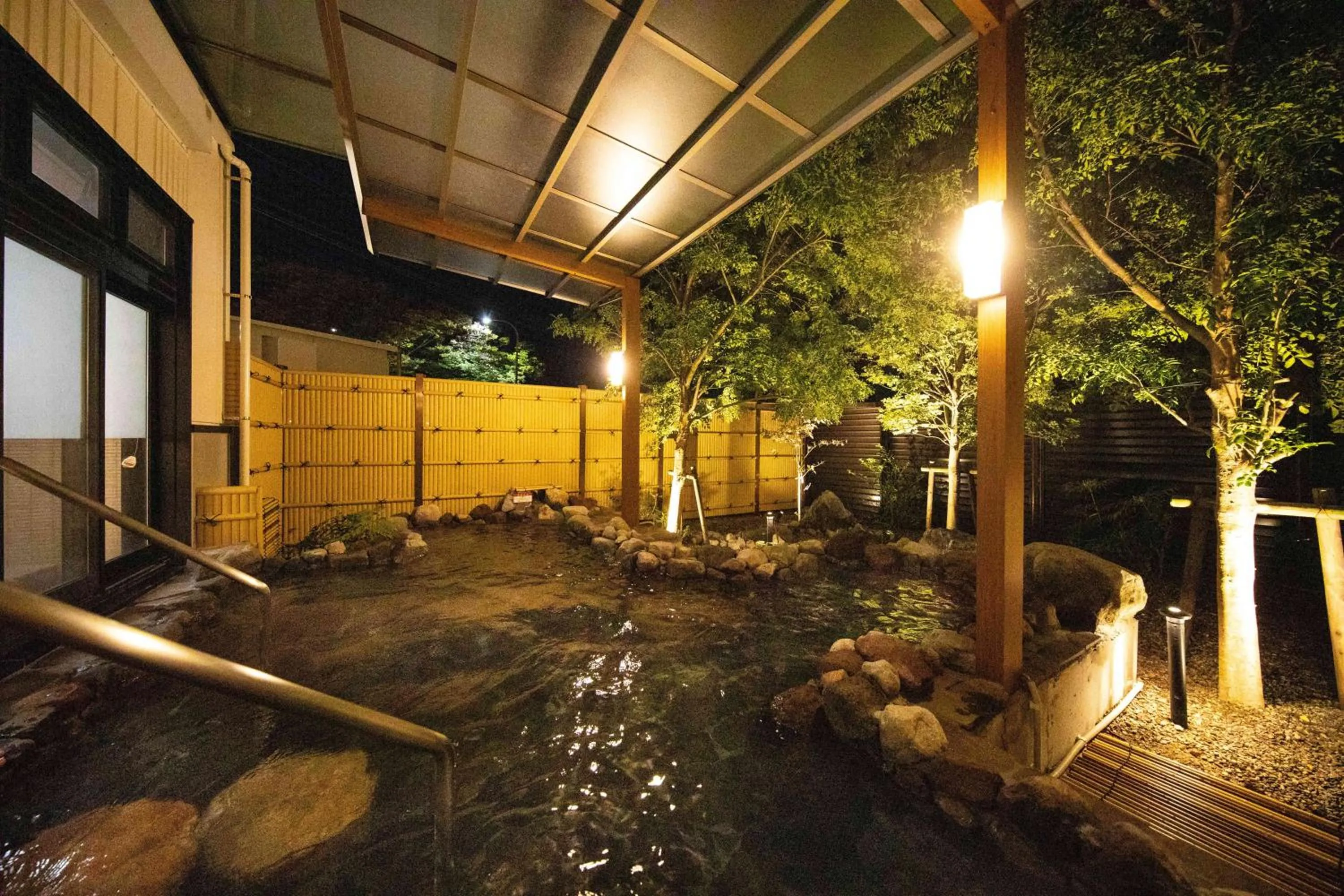 Hot Spring Bath in Akarinoyado Togetsu