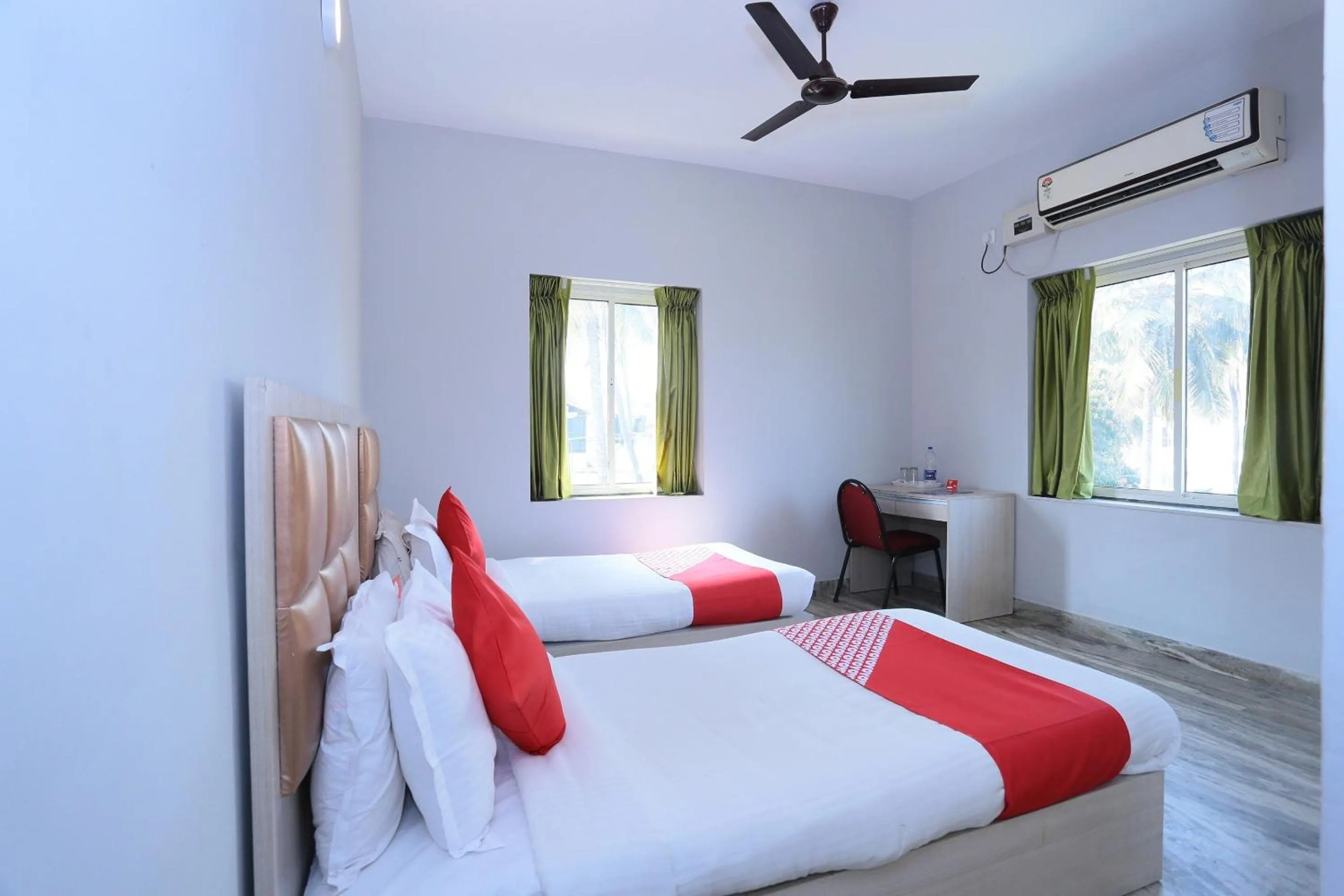 Bedroom, Bed in Super Townhouse Prince Palace