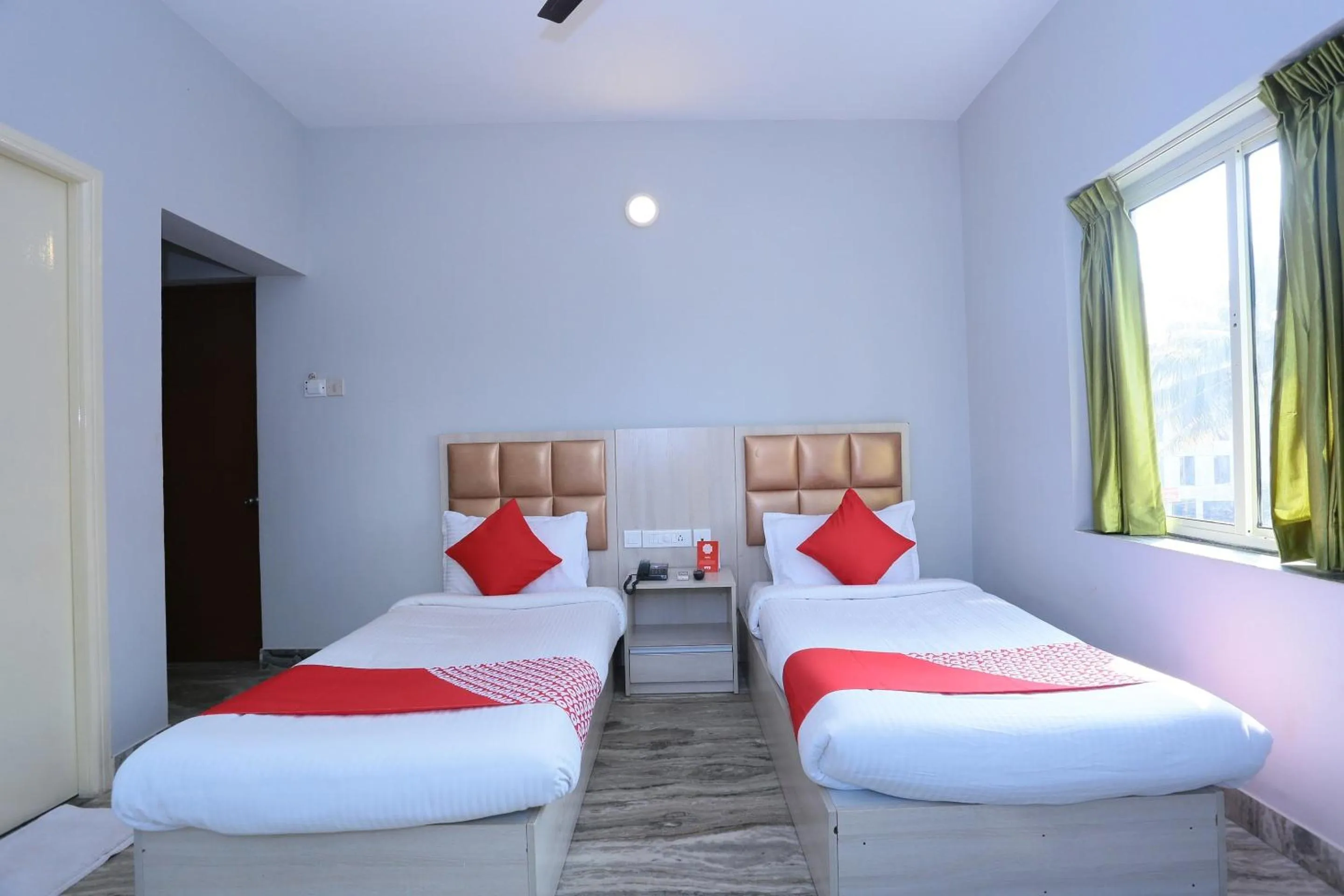 Bedroom, Bed in Super Townhouse Prince Palace