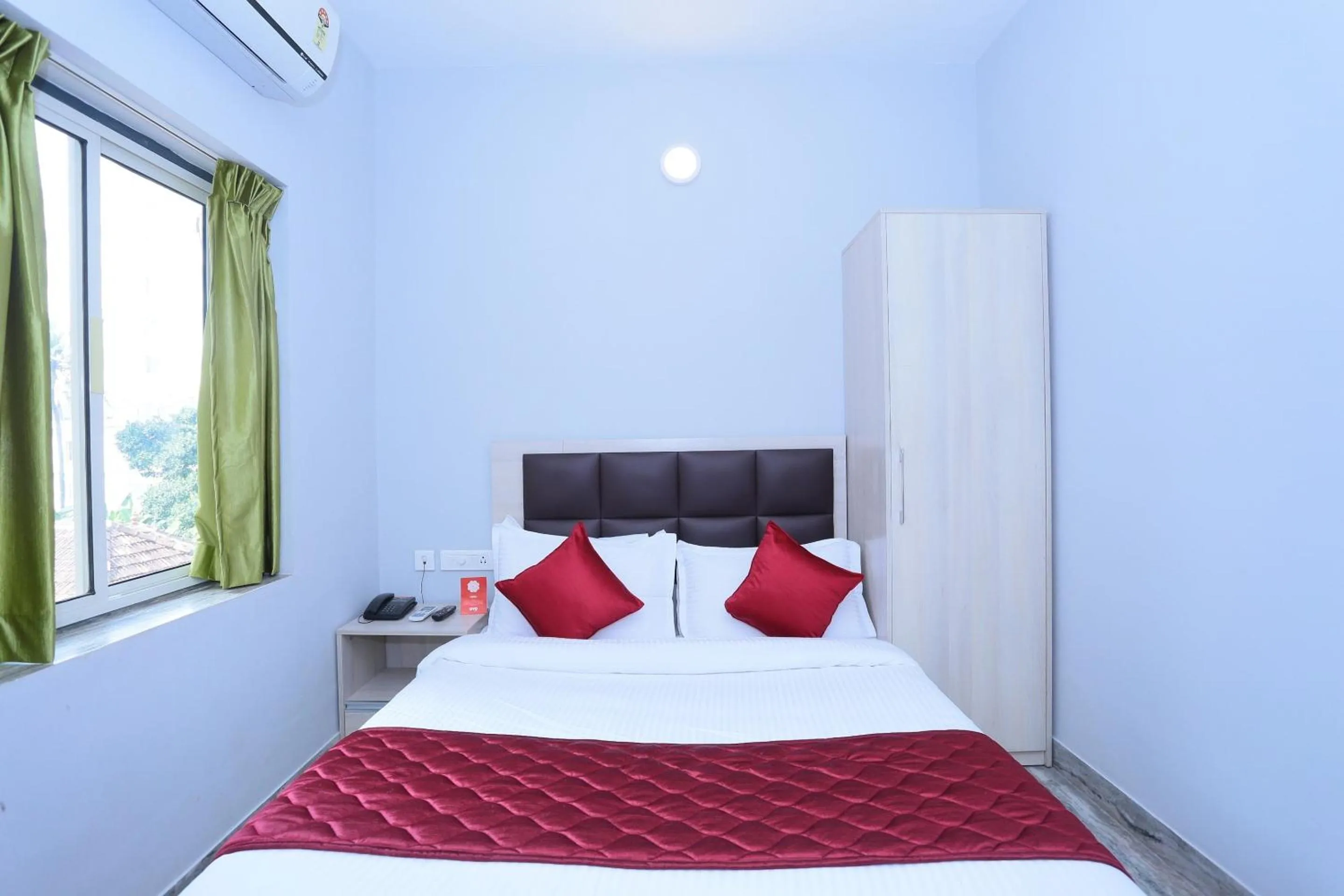 Bedroom, Bed in Super Townhouse Prince Palace