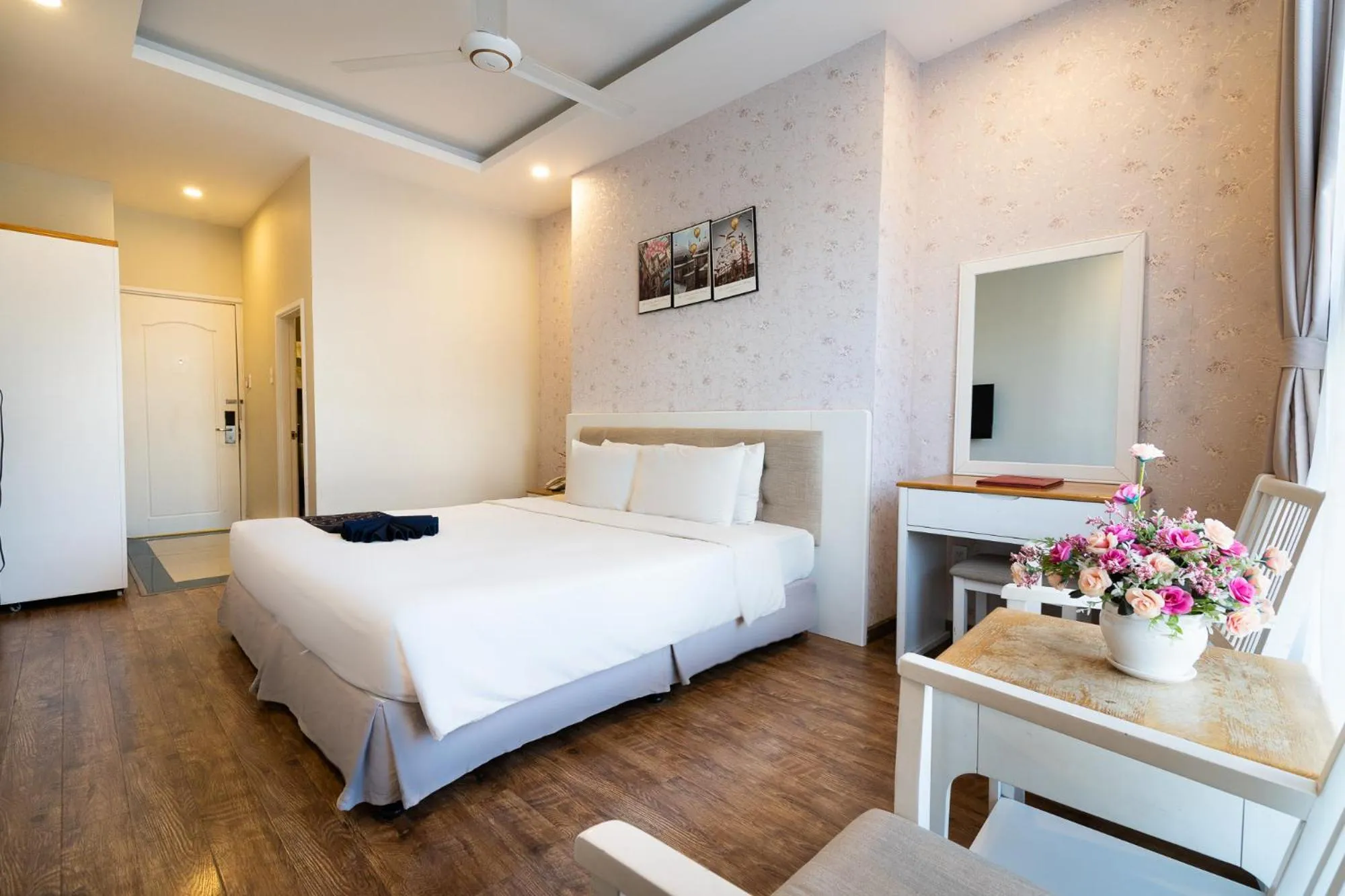 Bed in Saigon's Book Da Lat Hotel