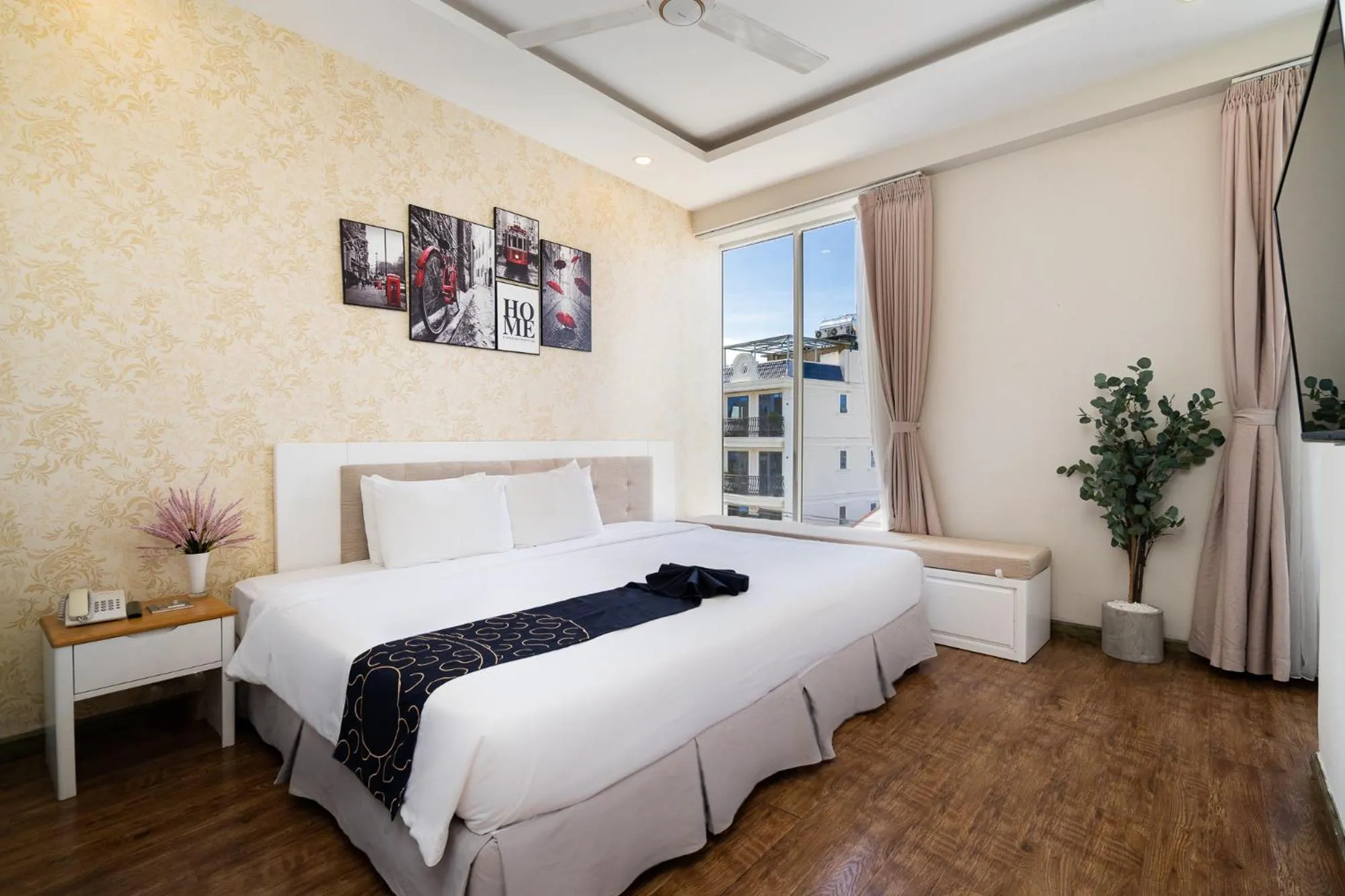 Bed in Saigon's Book Da Lat Hotel