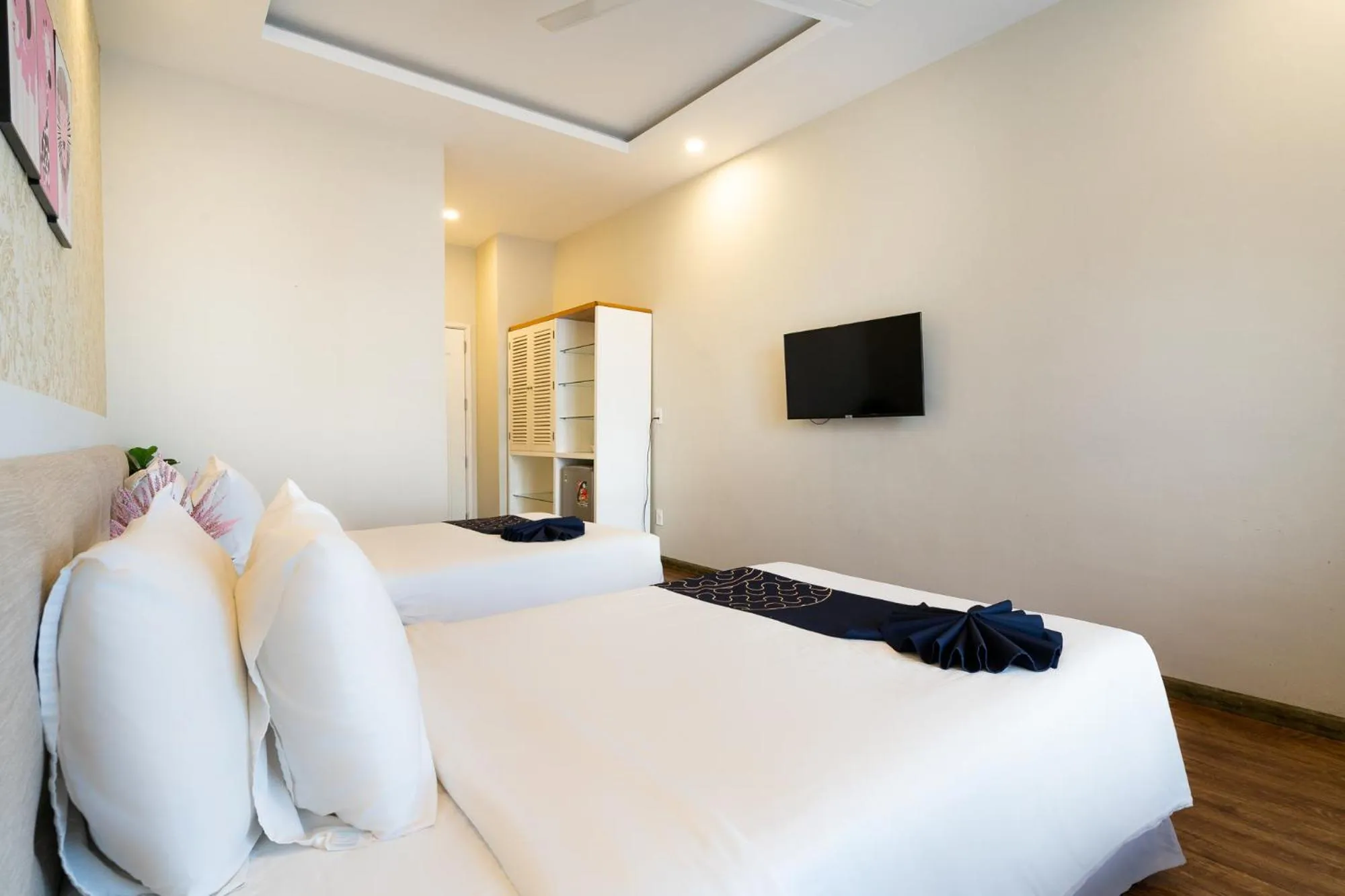 Bed in Saigon's Book Da Lat Hotel