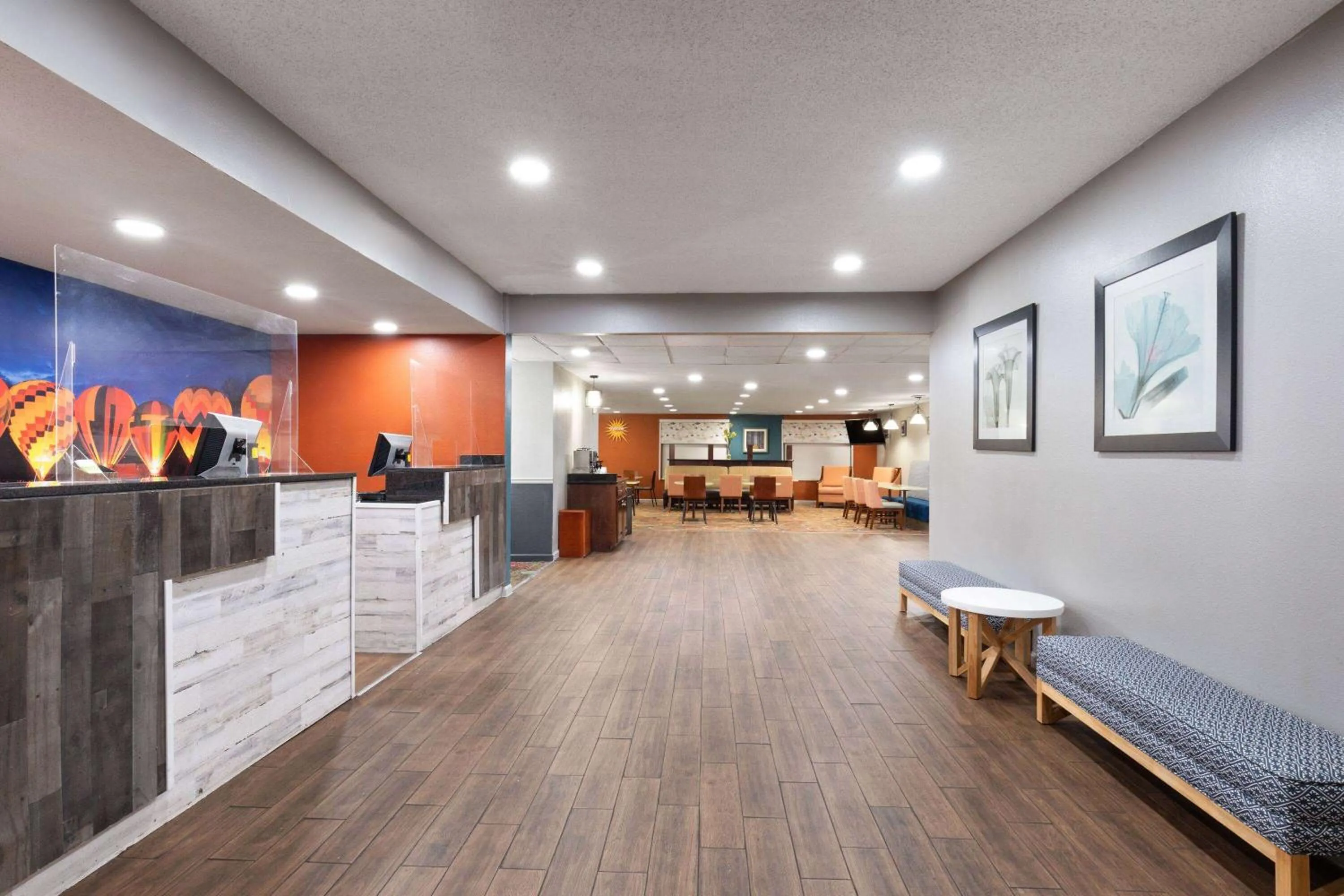 Lobby or reception in La Quinta Inn by Wyndham Decatur Alabama