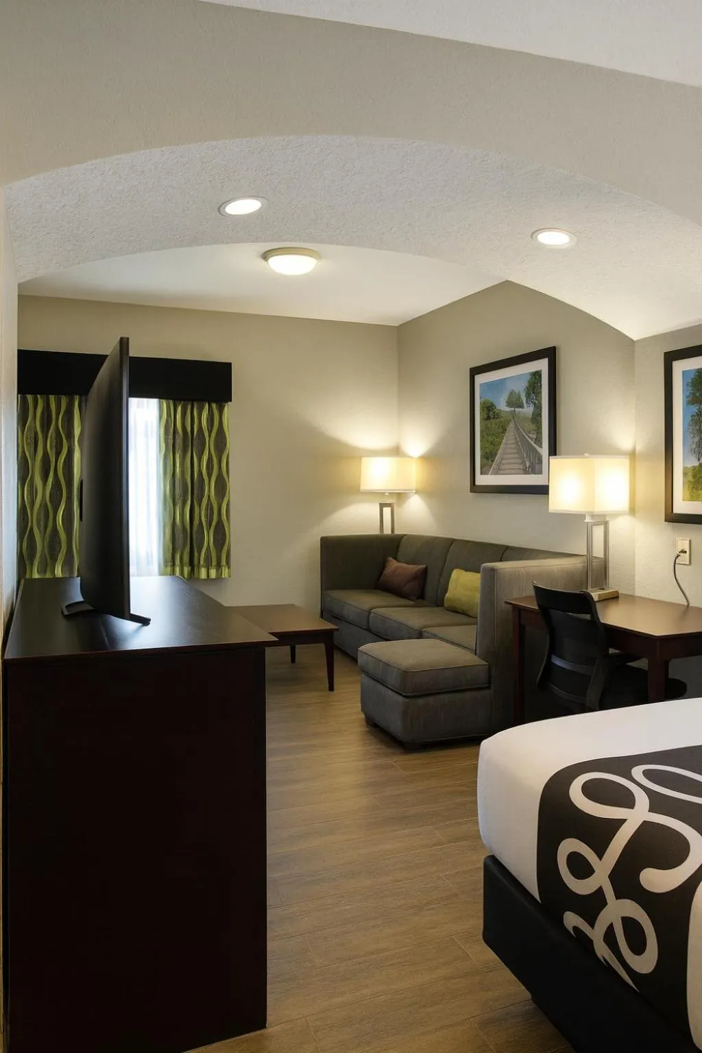 Guests, Bed in La Quinta by Wyndham Port Orange / Daytona