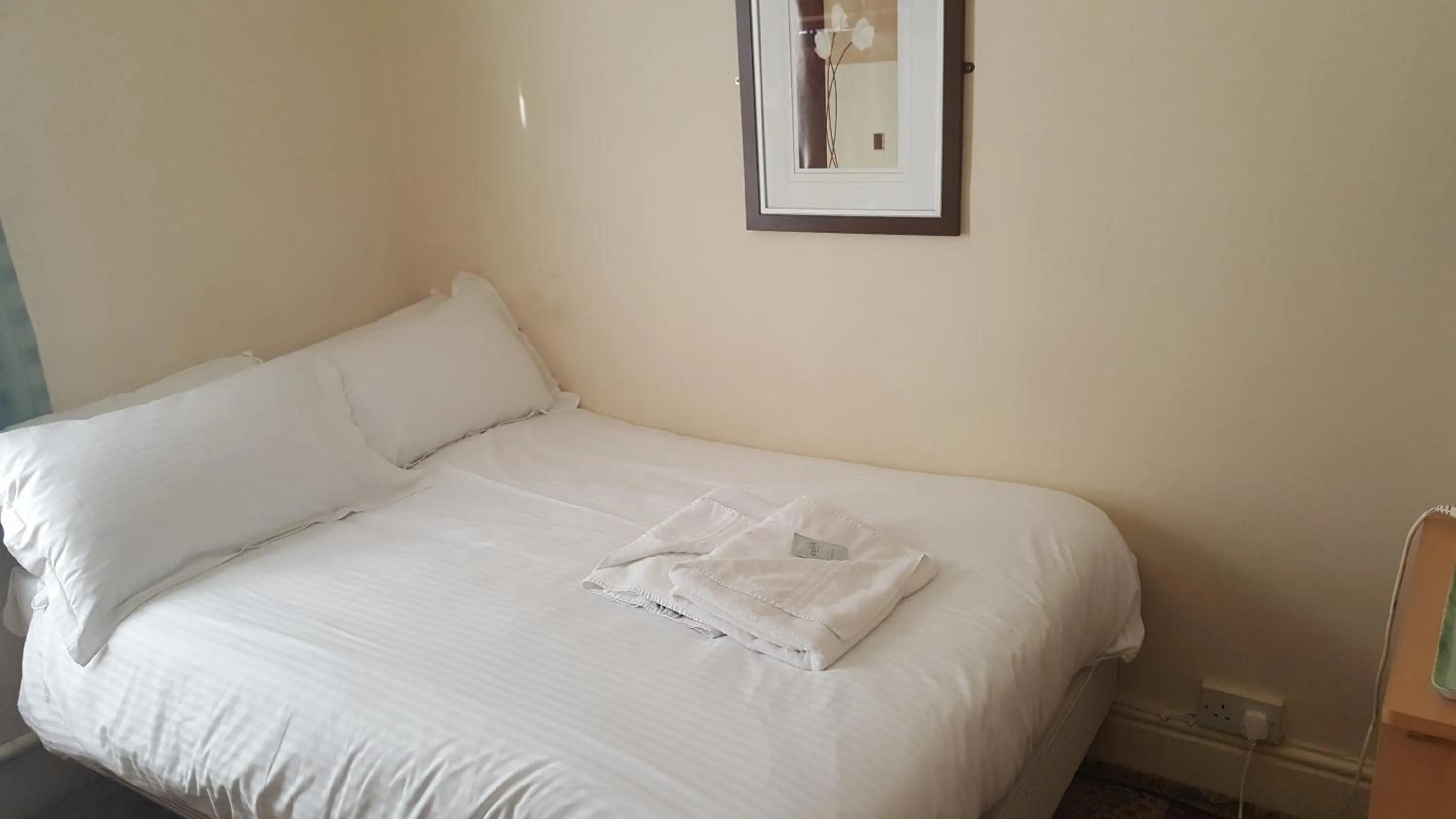 Bed in Fairhaven Hotel